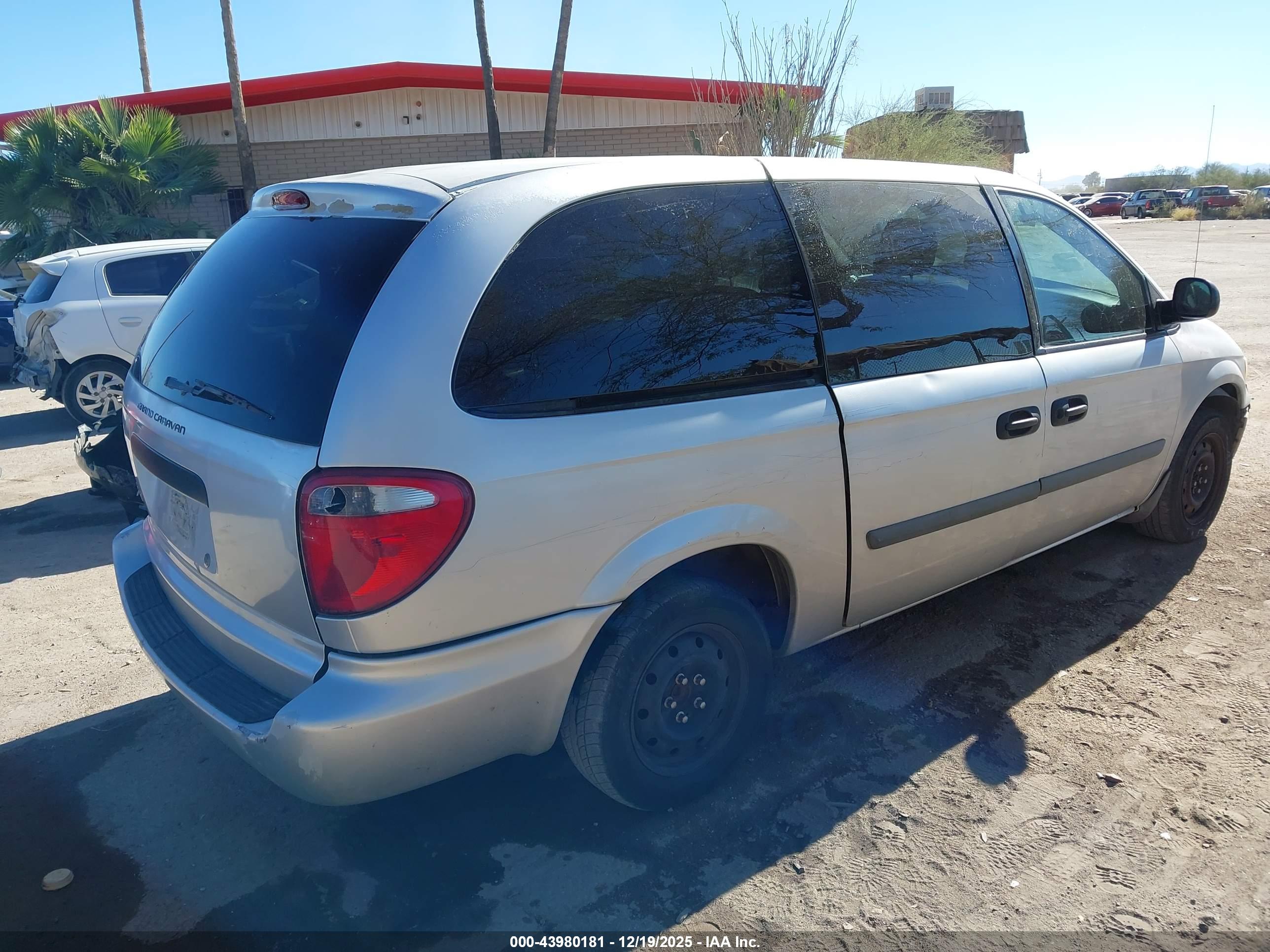 DODGE GRAND image 4