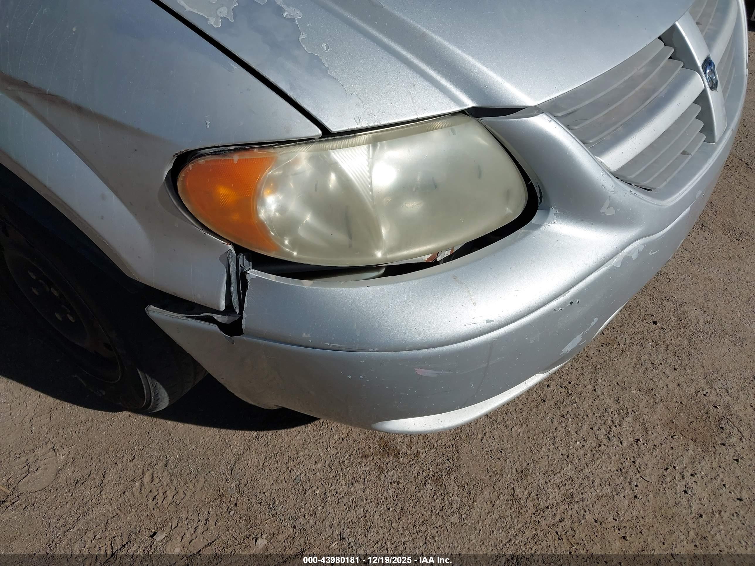 DODGE GRAND image 6