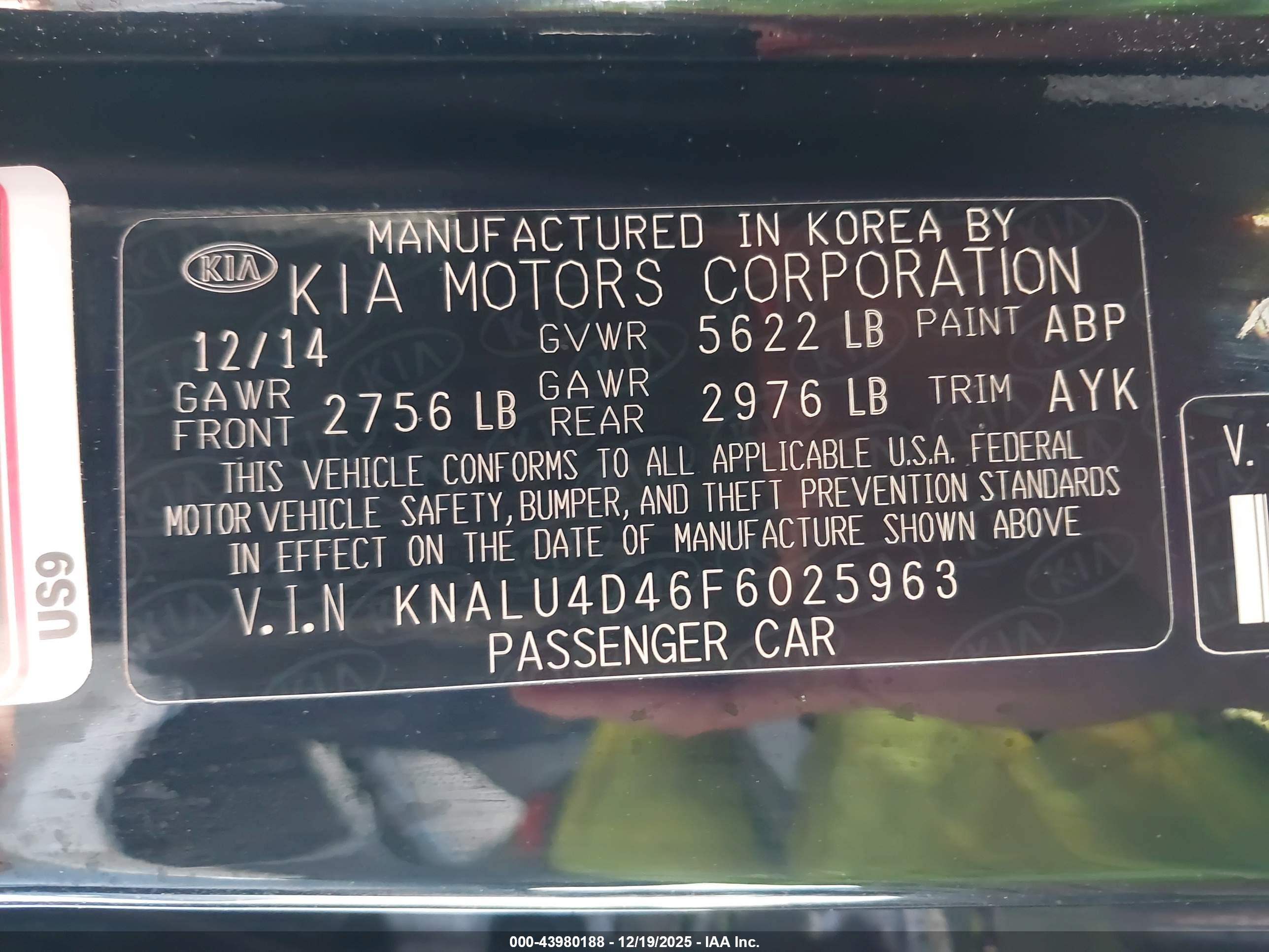 KIA K900 image 9