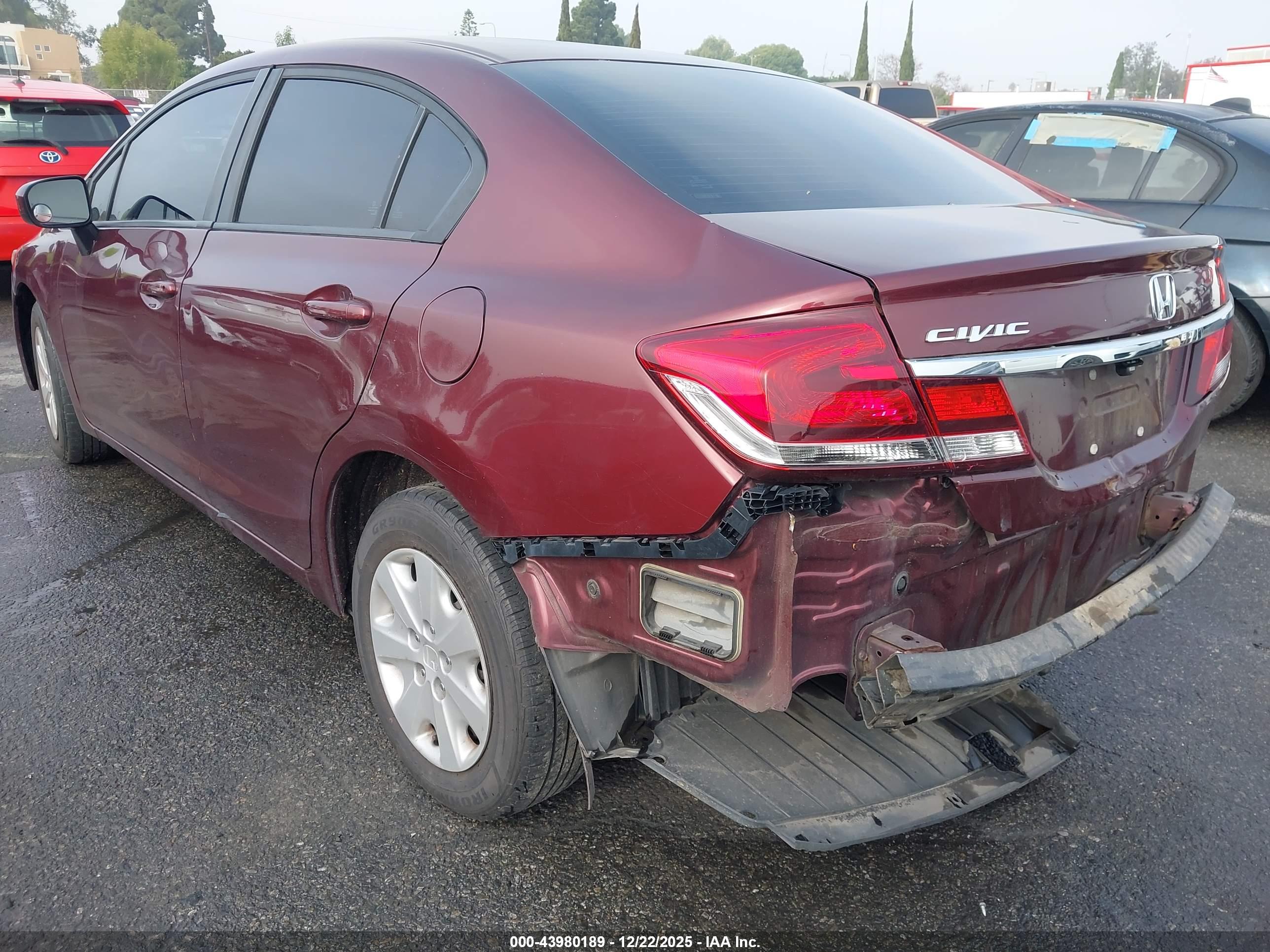 HONDA CIVIC image 3