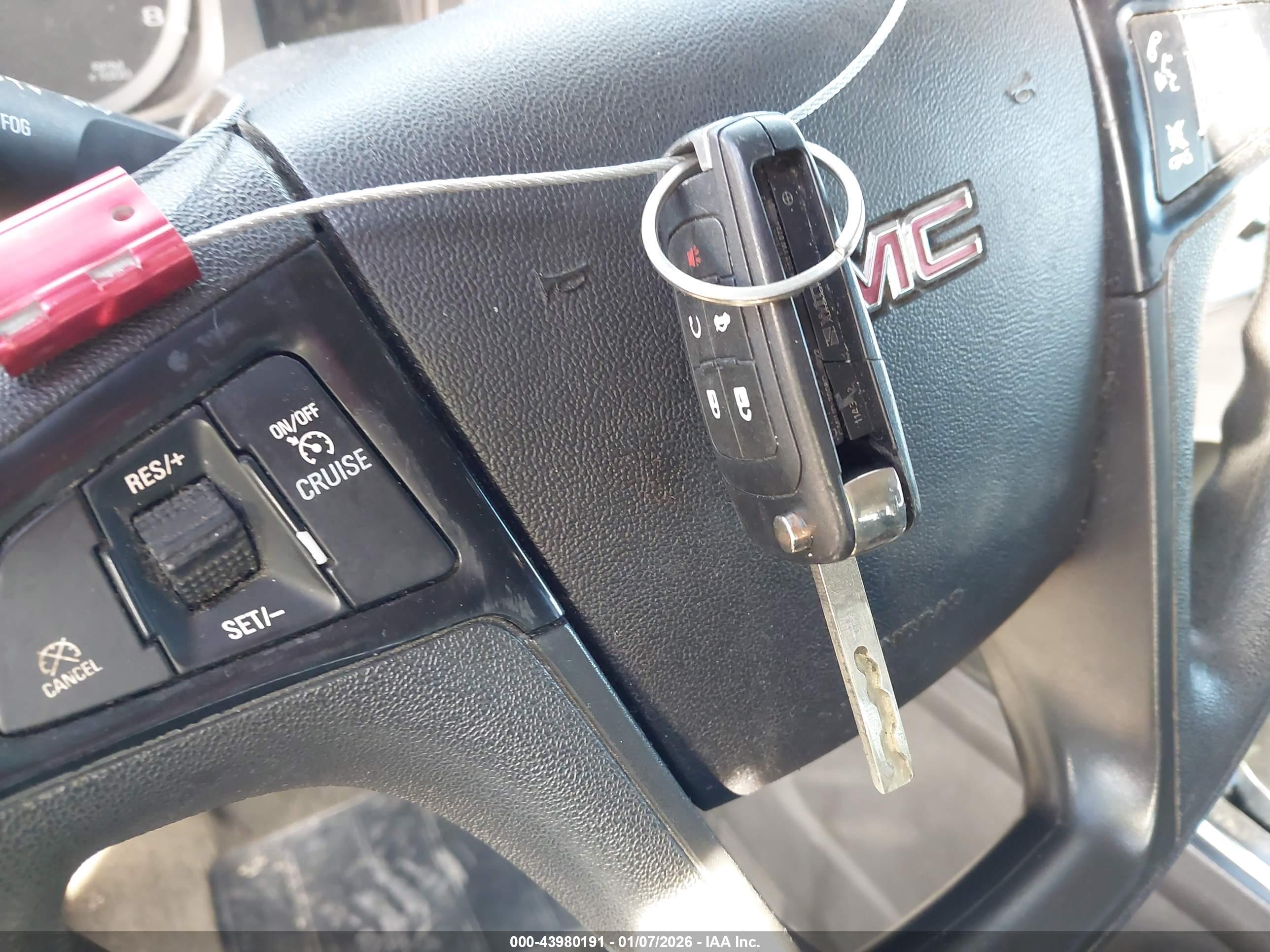 GMC TERRAIN image 11