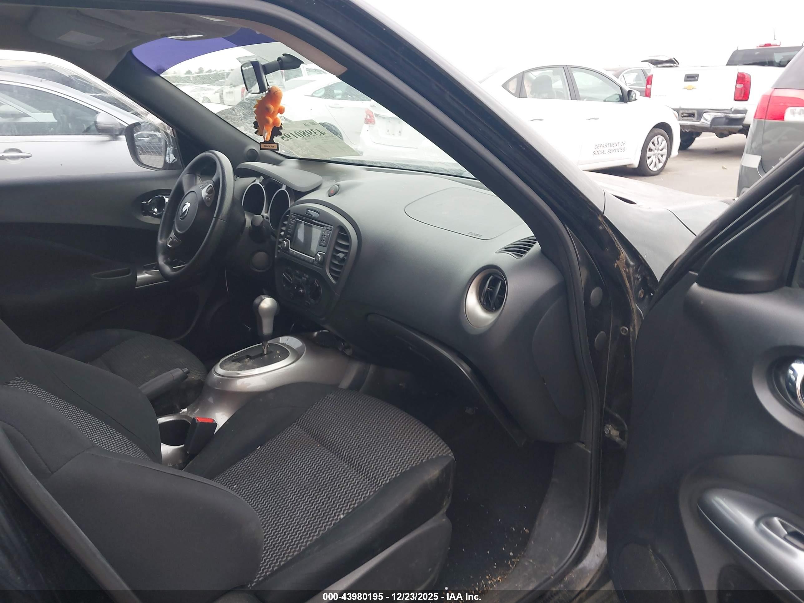 NISSAN JUKE image 5