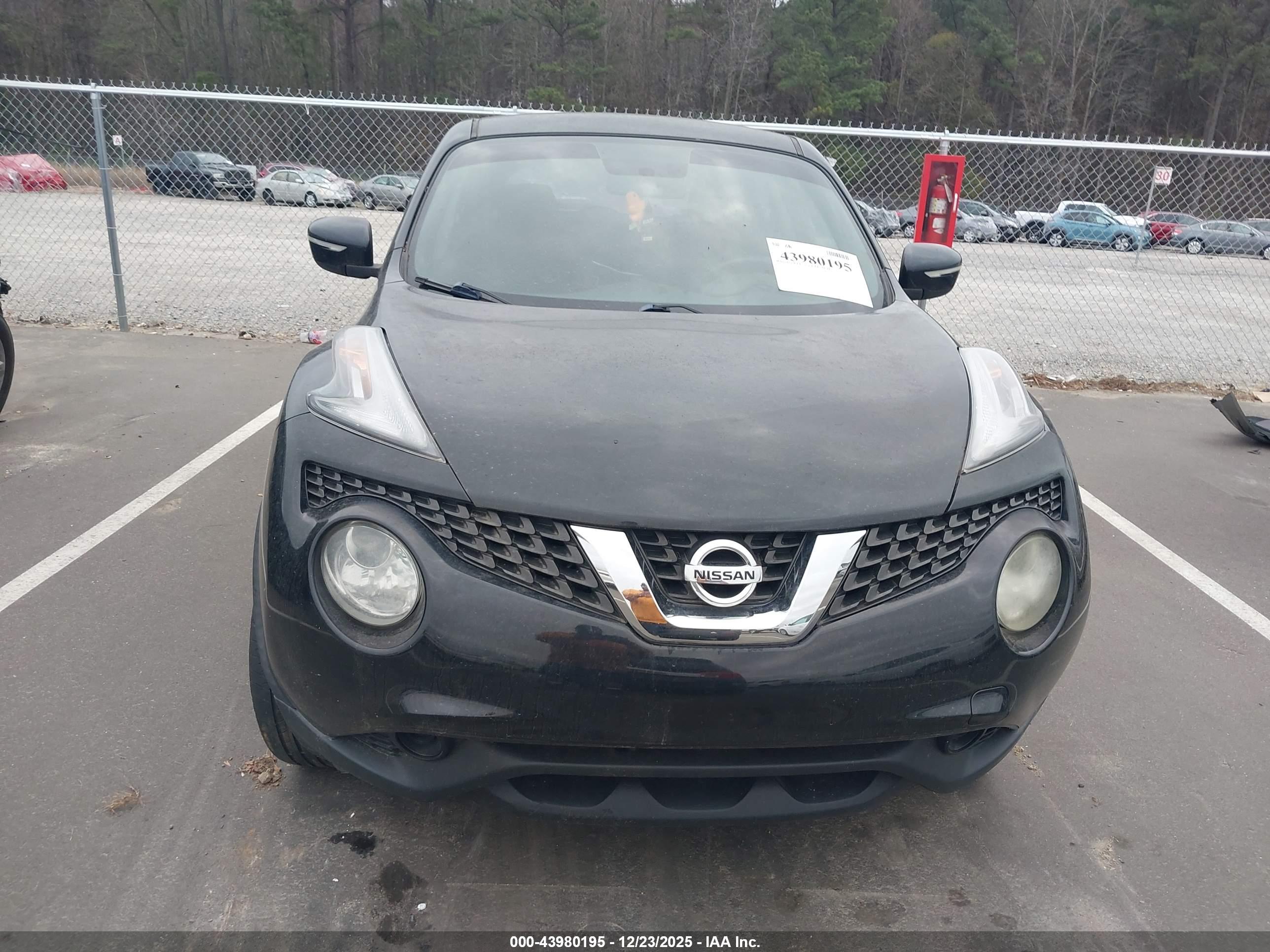 NISSAN JUKE image 6