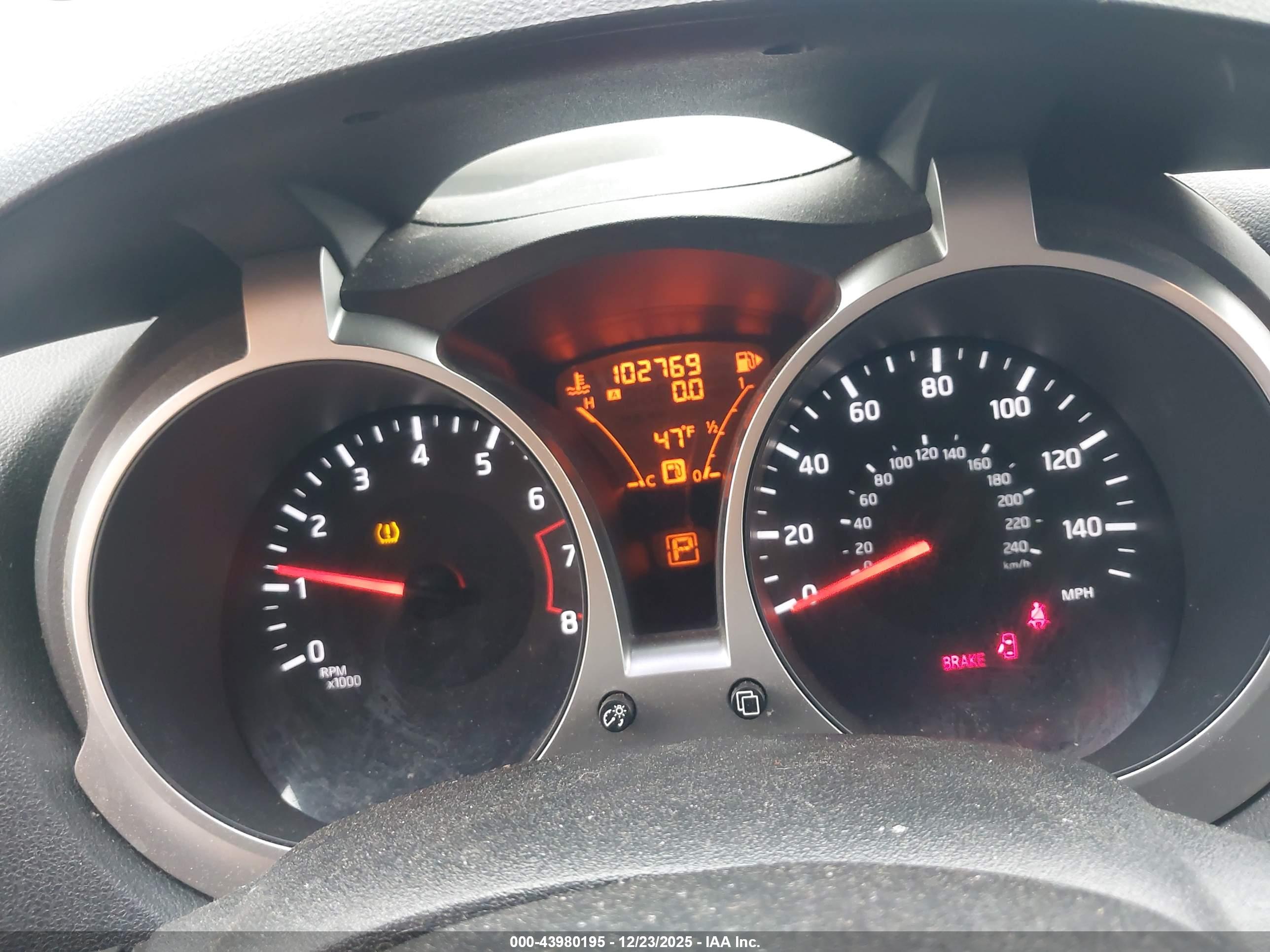 NISSAN JUKE image 7