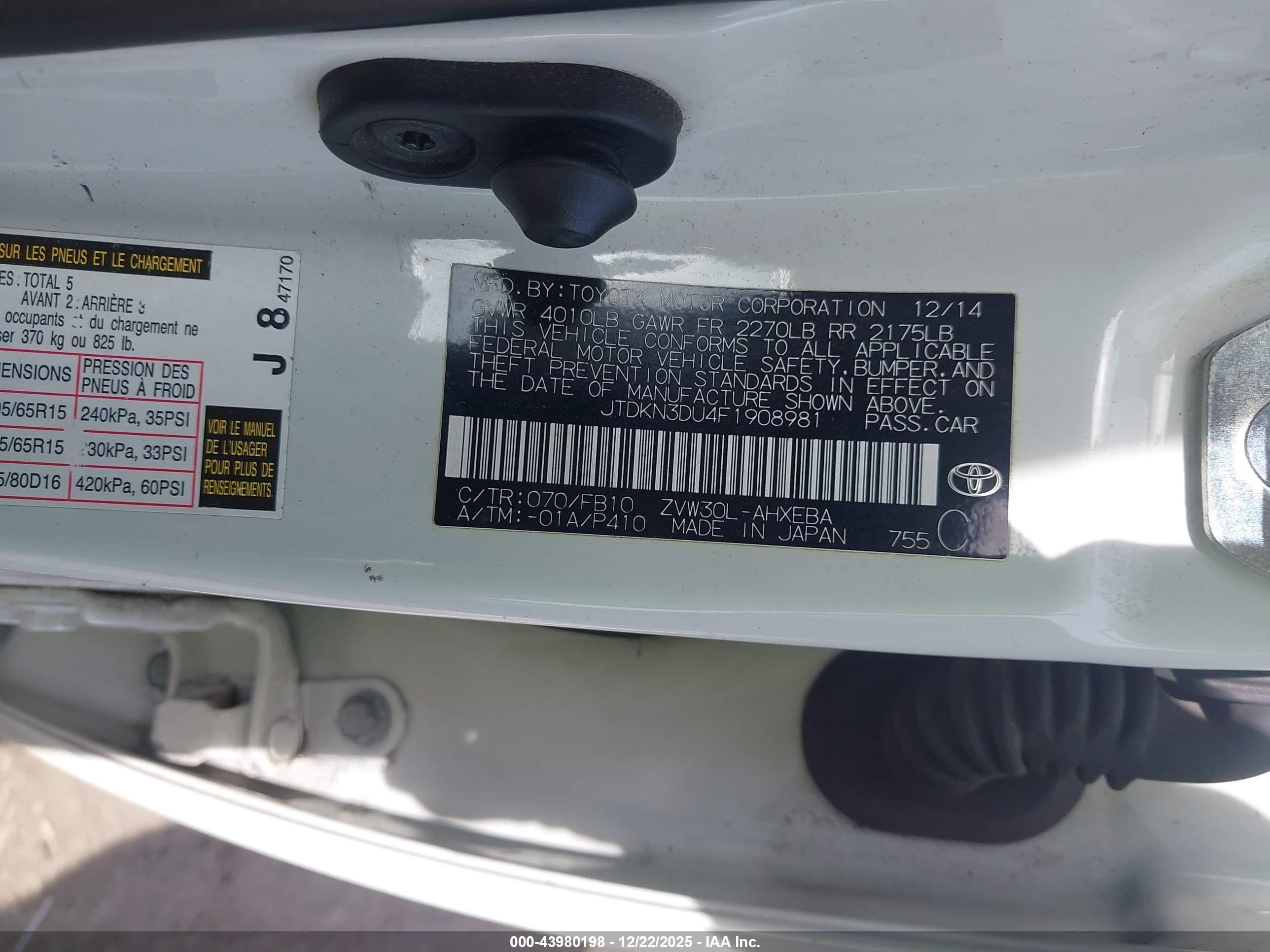 TOYOTA PRIUS image 9