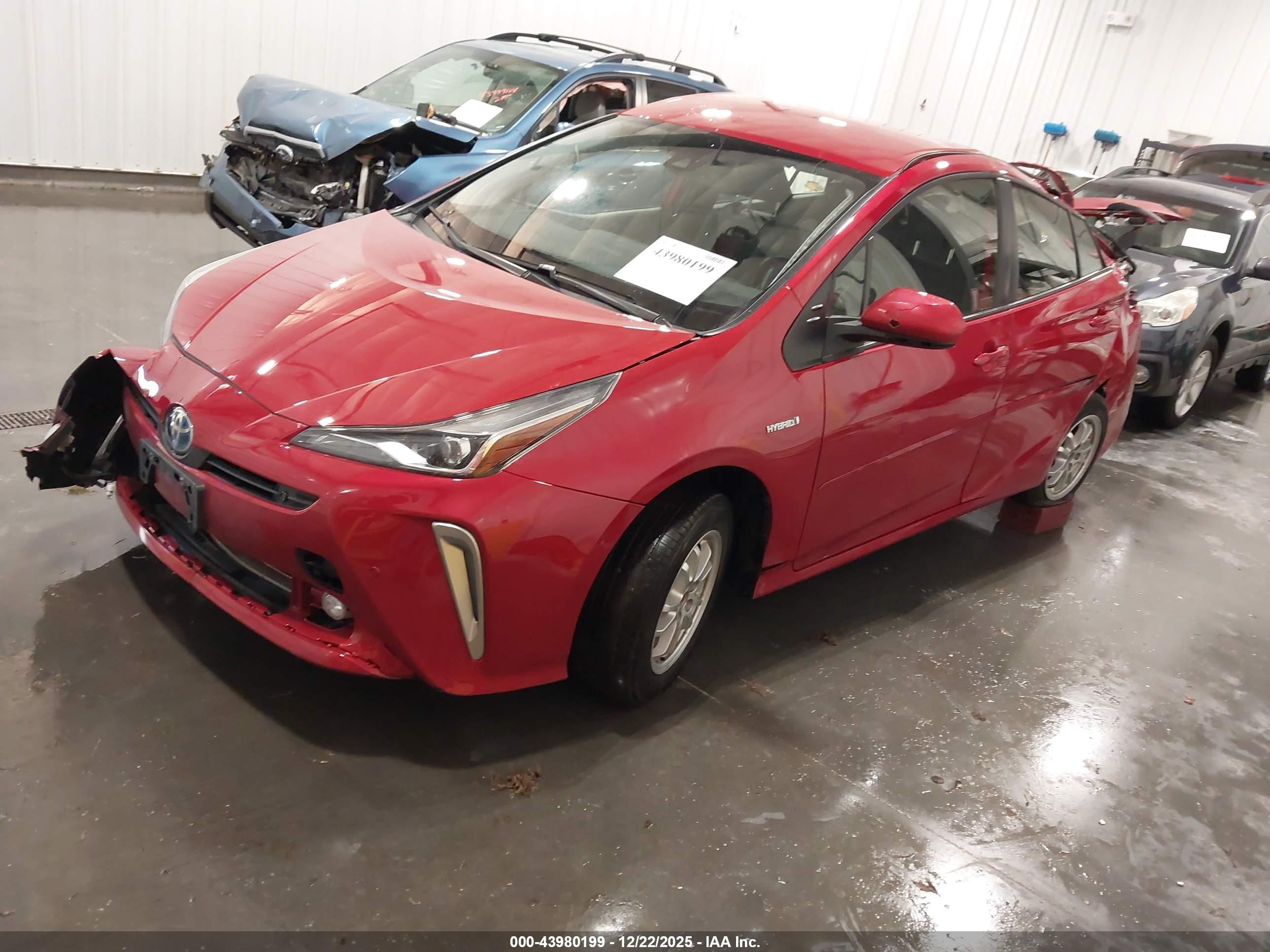 TOYOTA PRIUS image 2