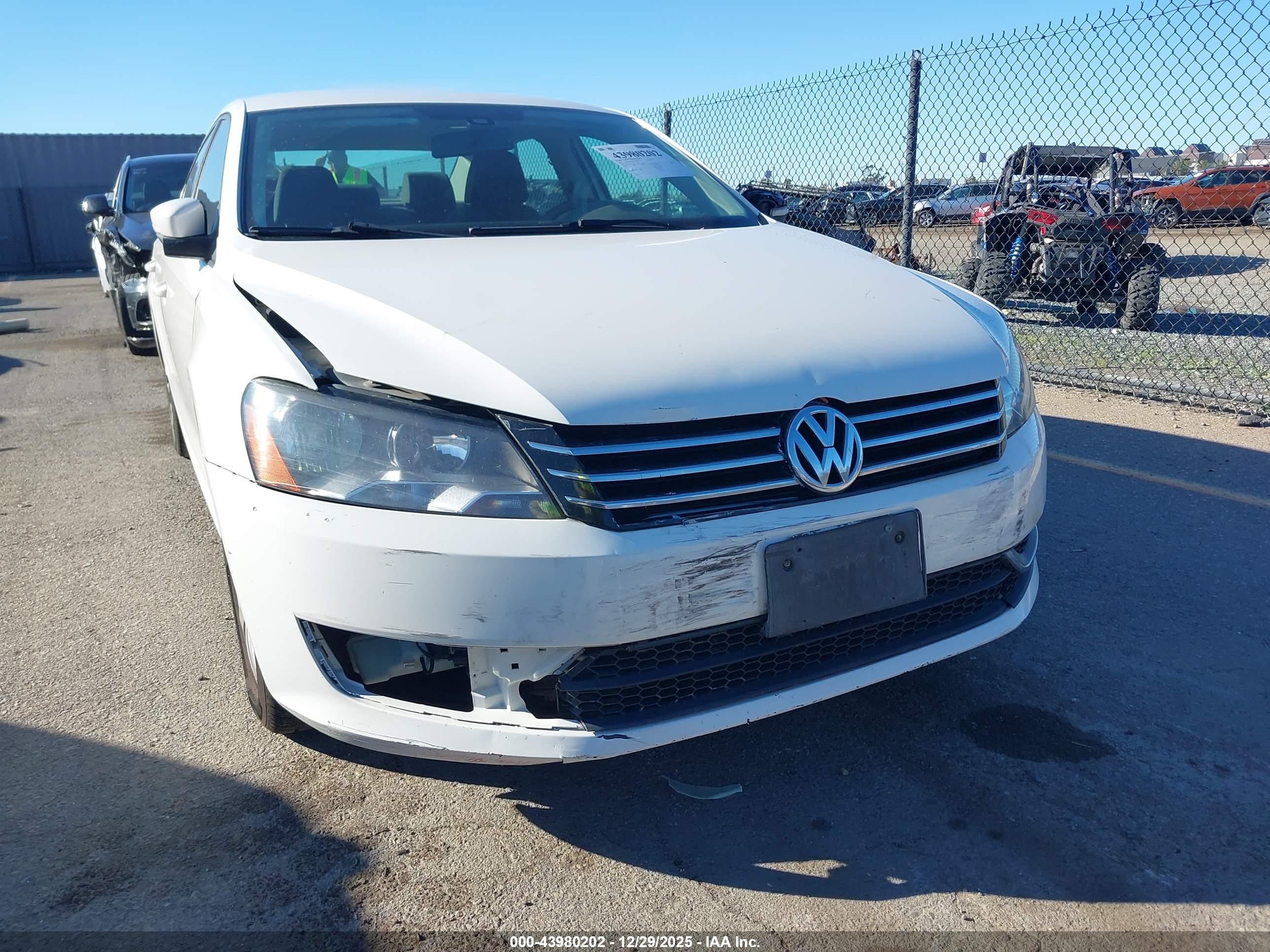 VOLKSWAGEN PASSAT image 6