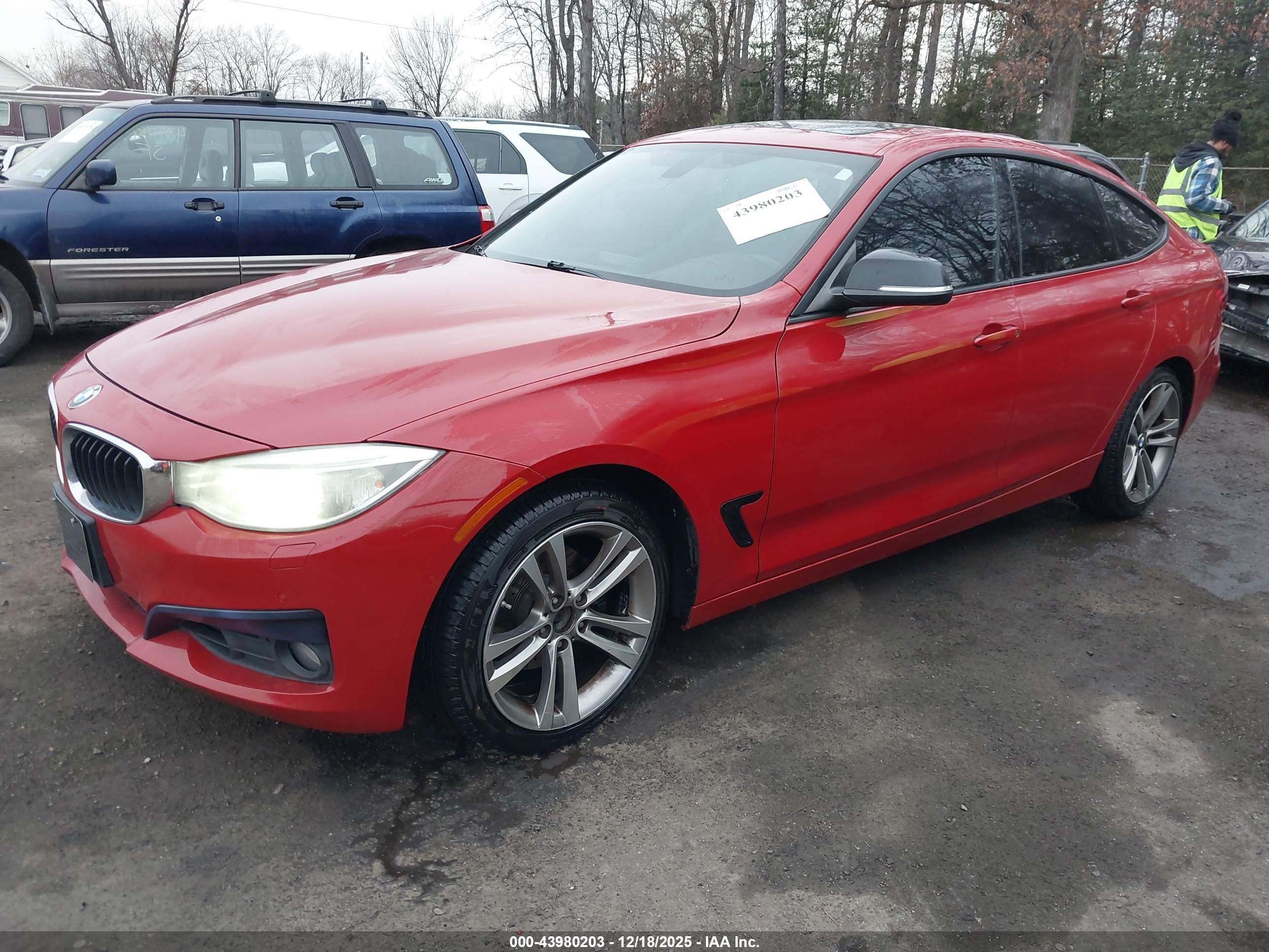 BMW 328I image 2