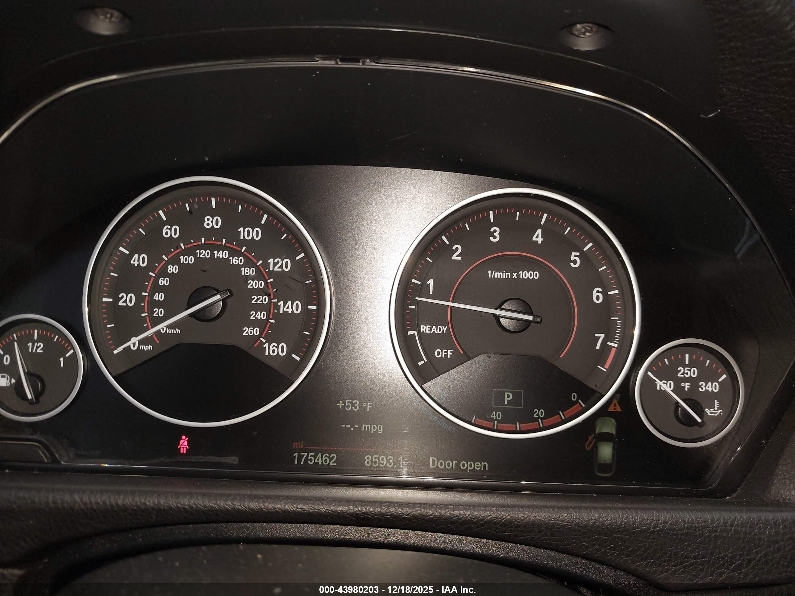 BMW 328I image 7