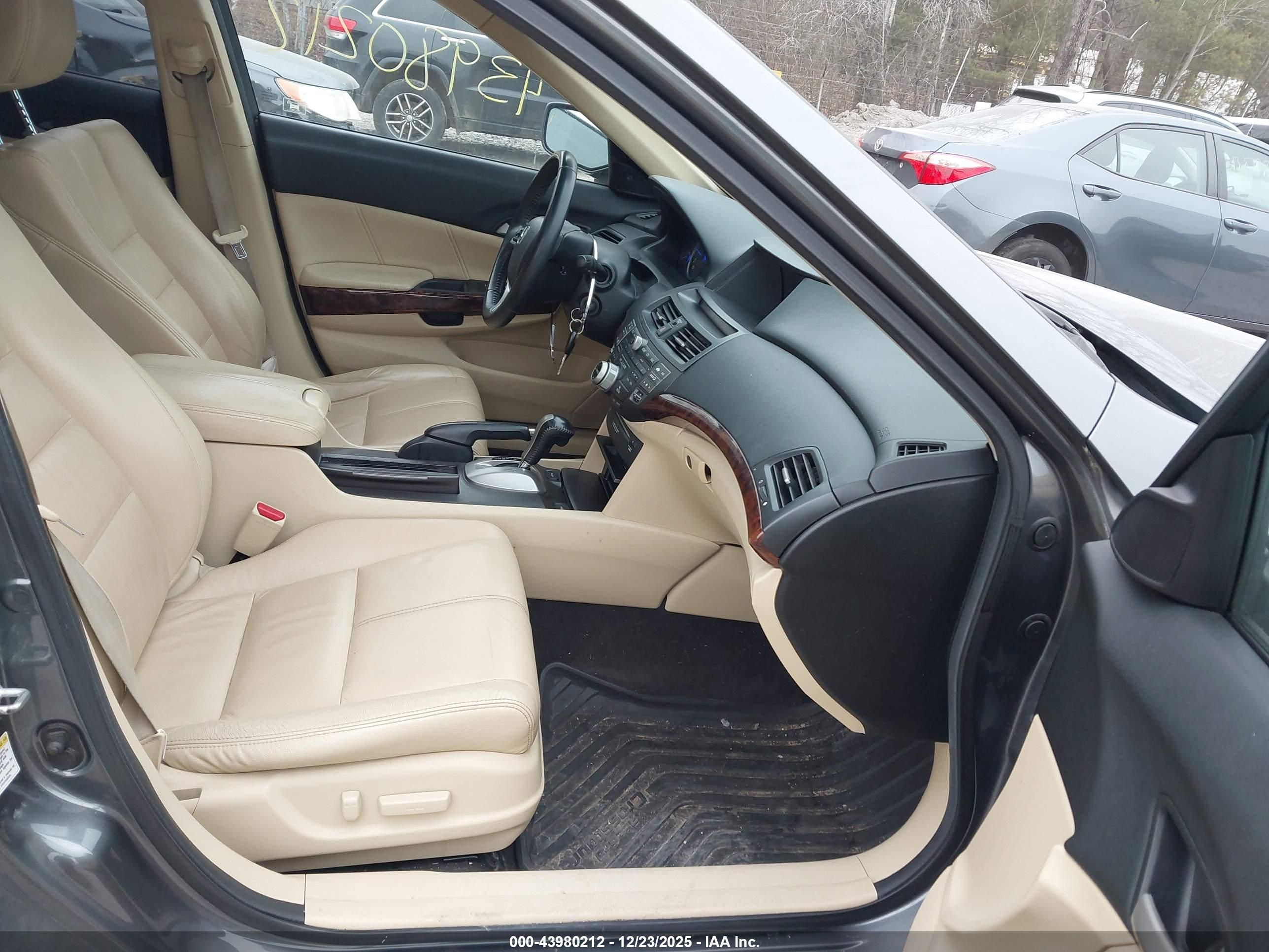 HONDA ACCORD image 5