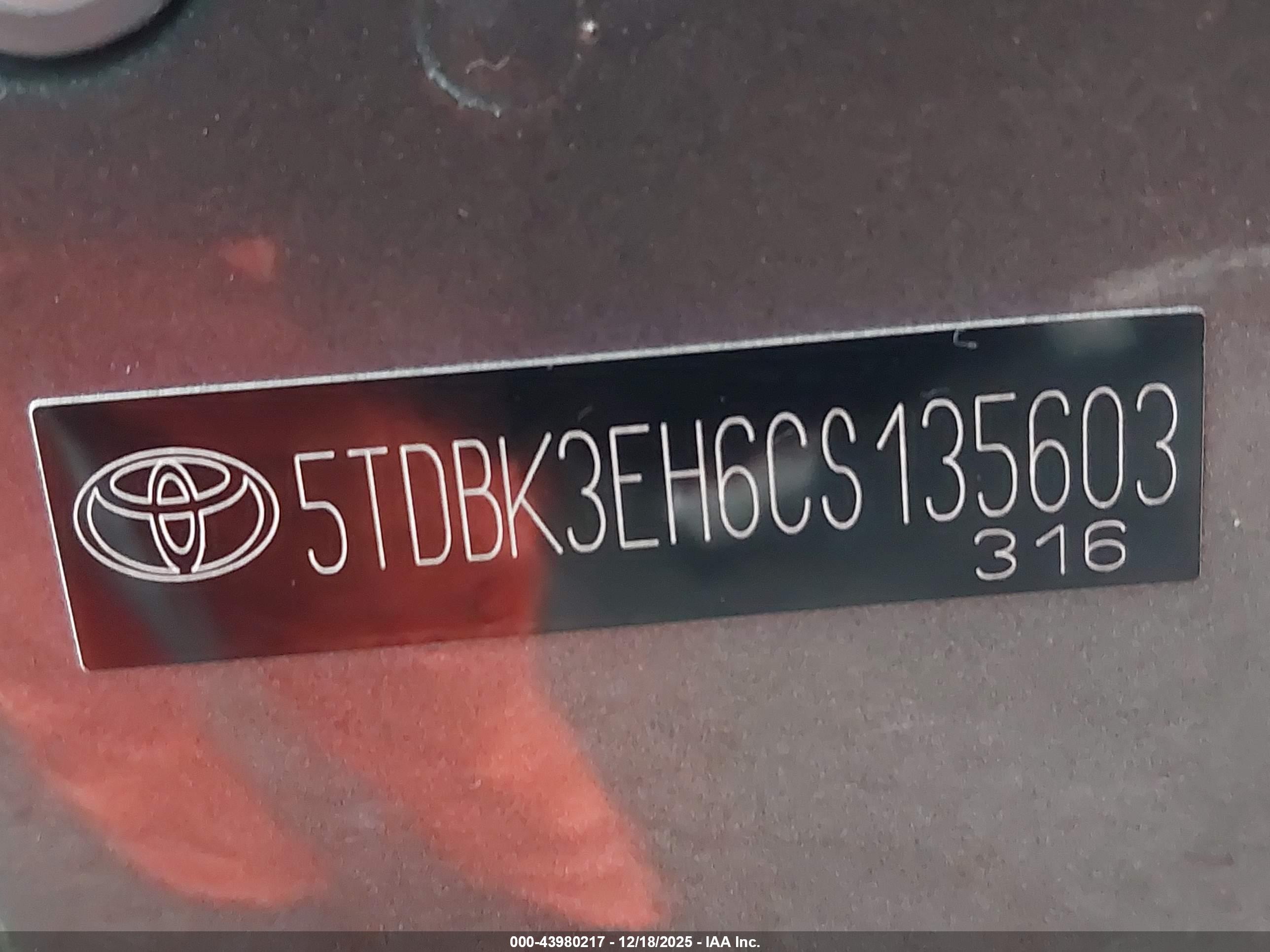 TOYOTA HIGHLANDER image 9