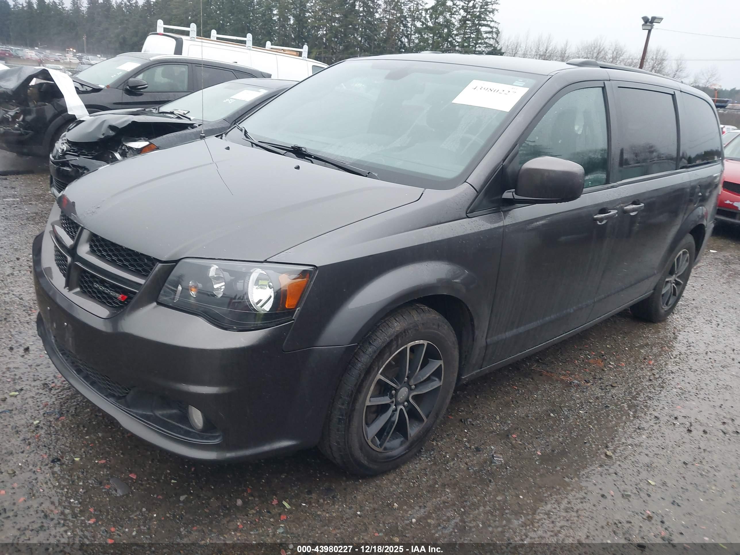 DODGE GRAND image 2