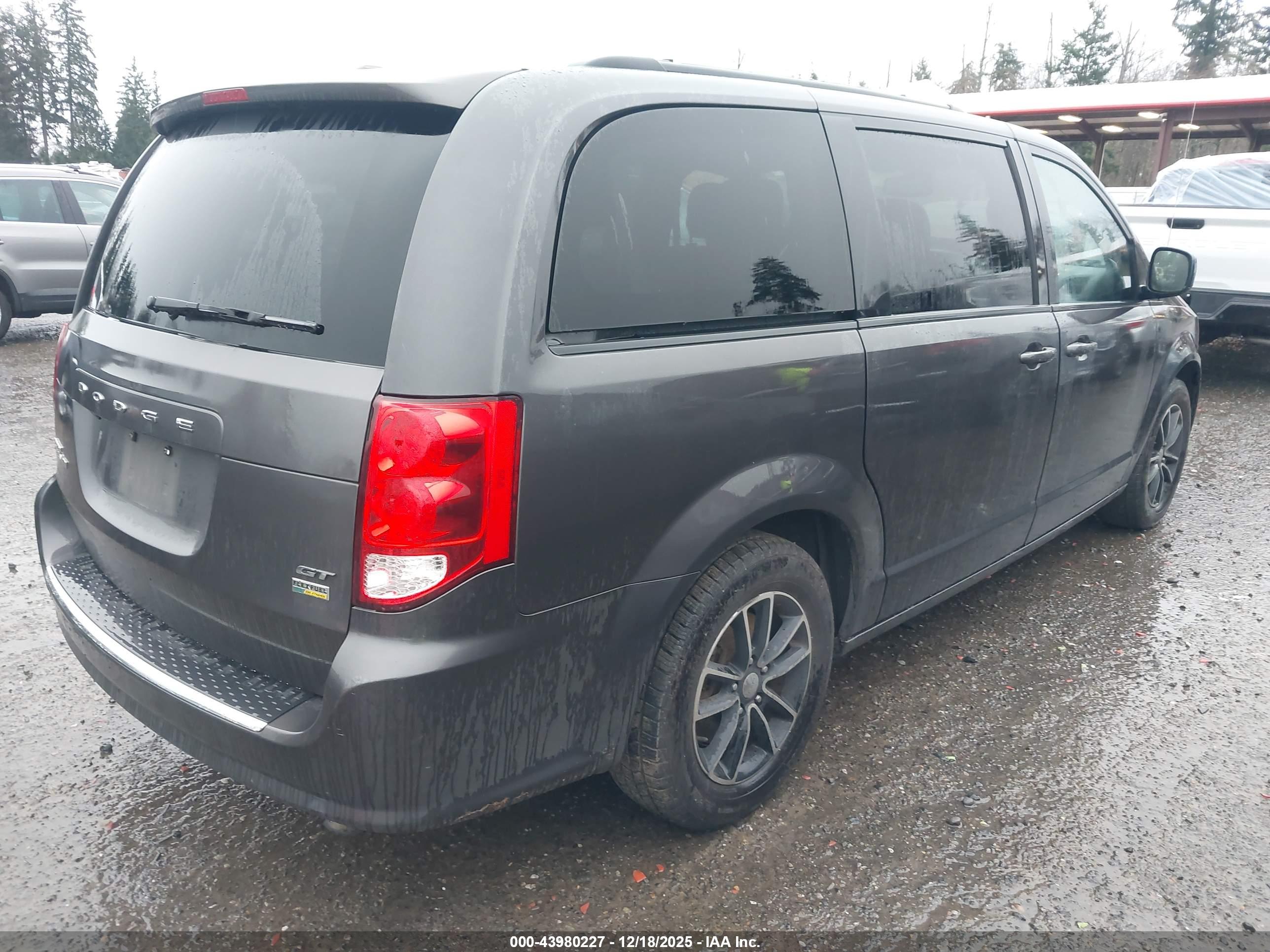 DODGE GRAND image 4
