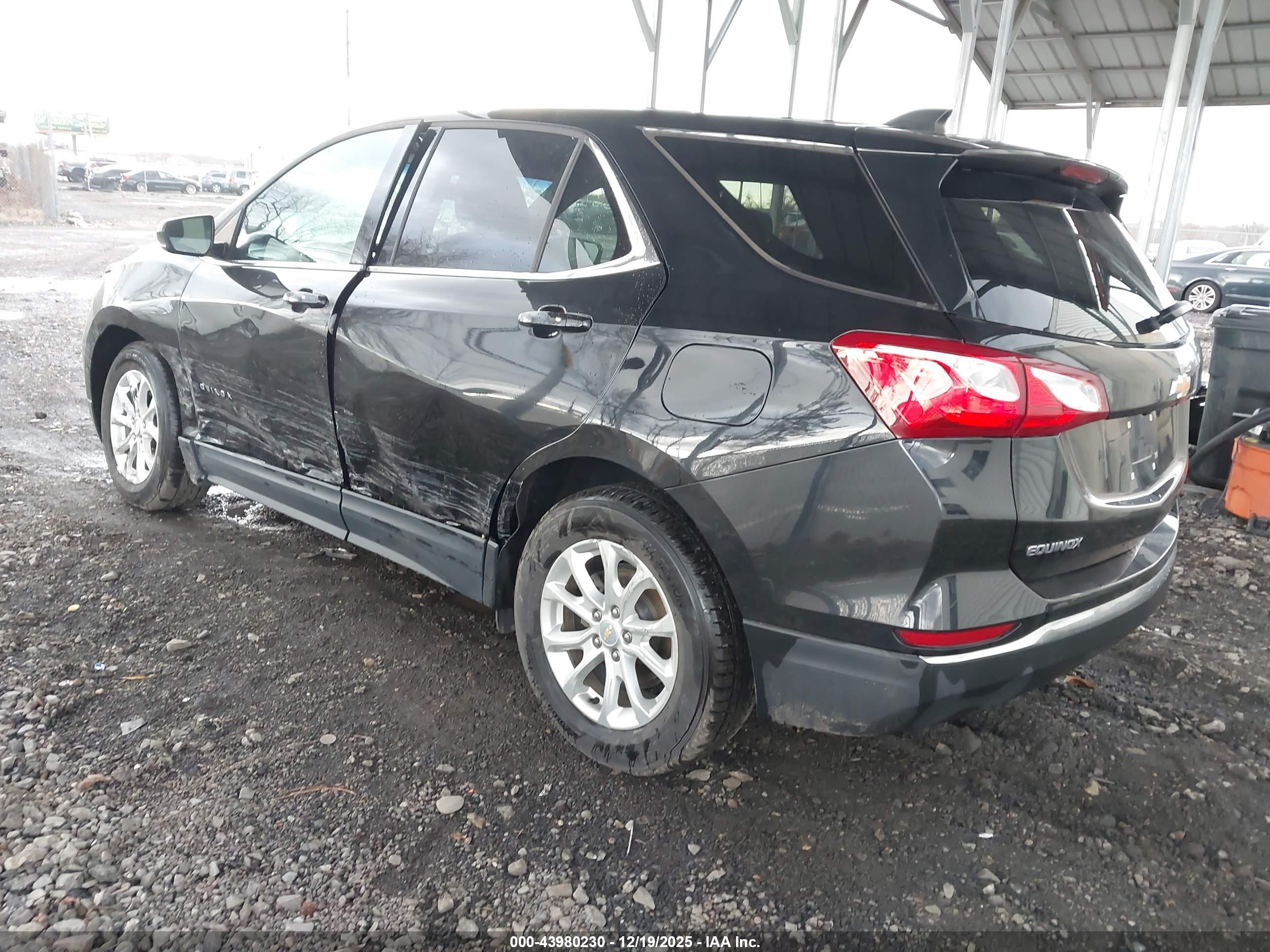 CHEVROLET EQUINOX image 3
