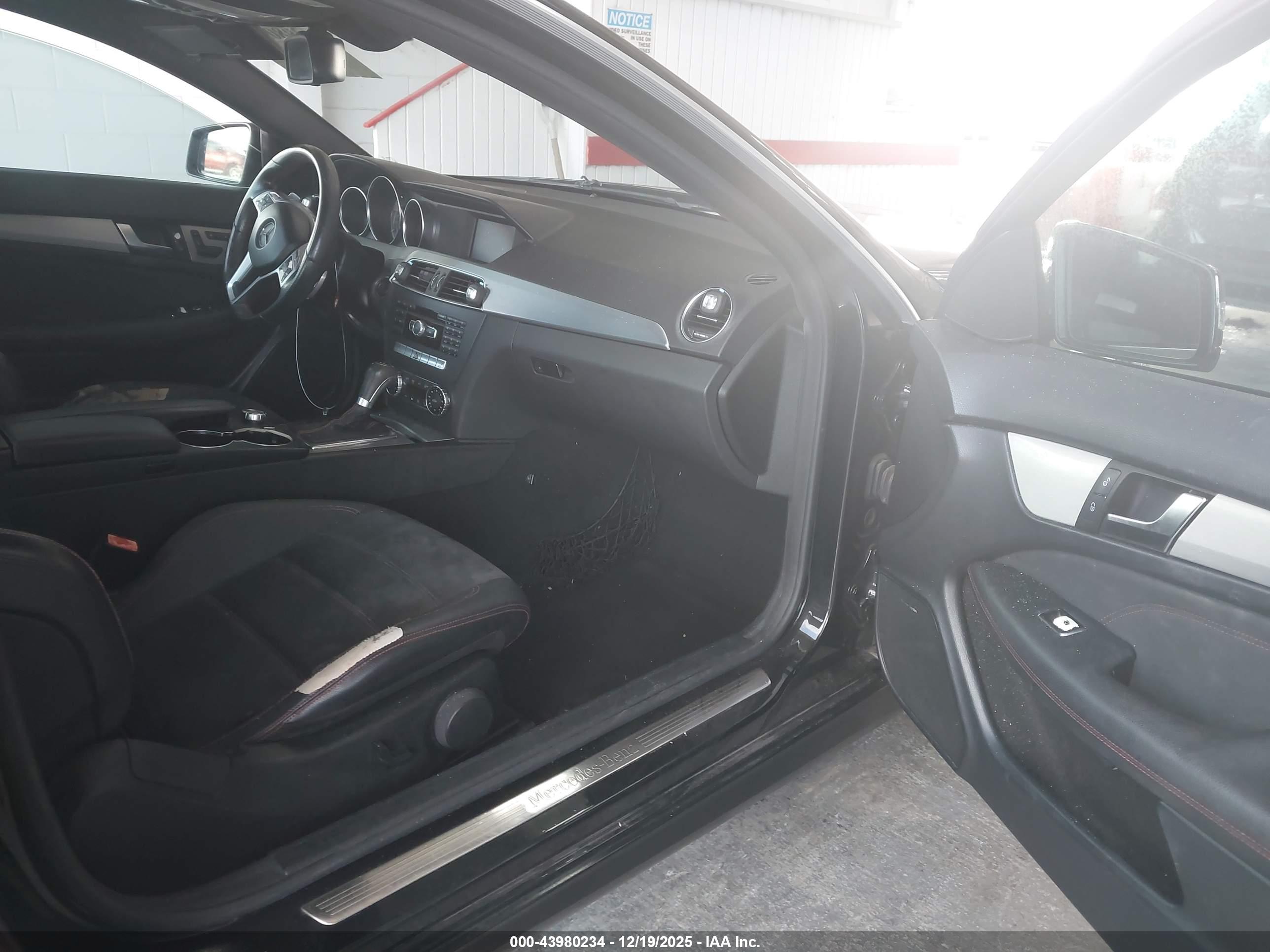 MERCEDES-BENZ C image 5
