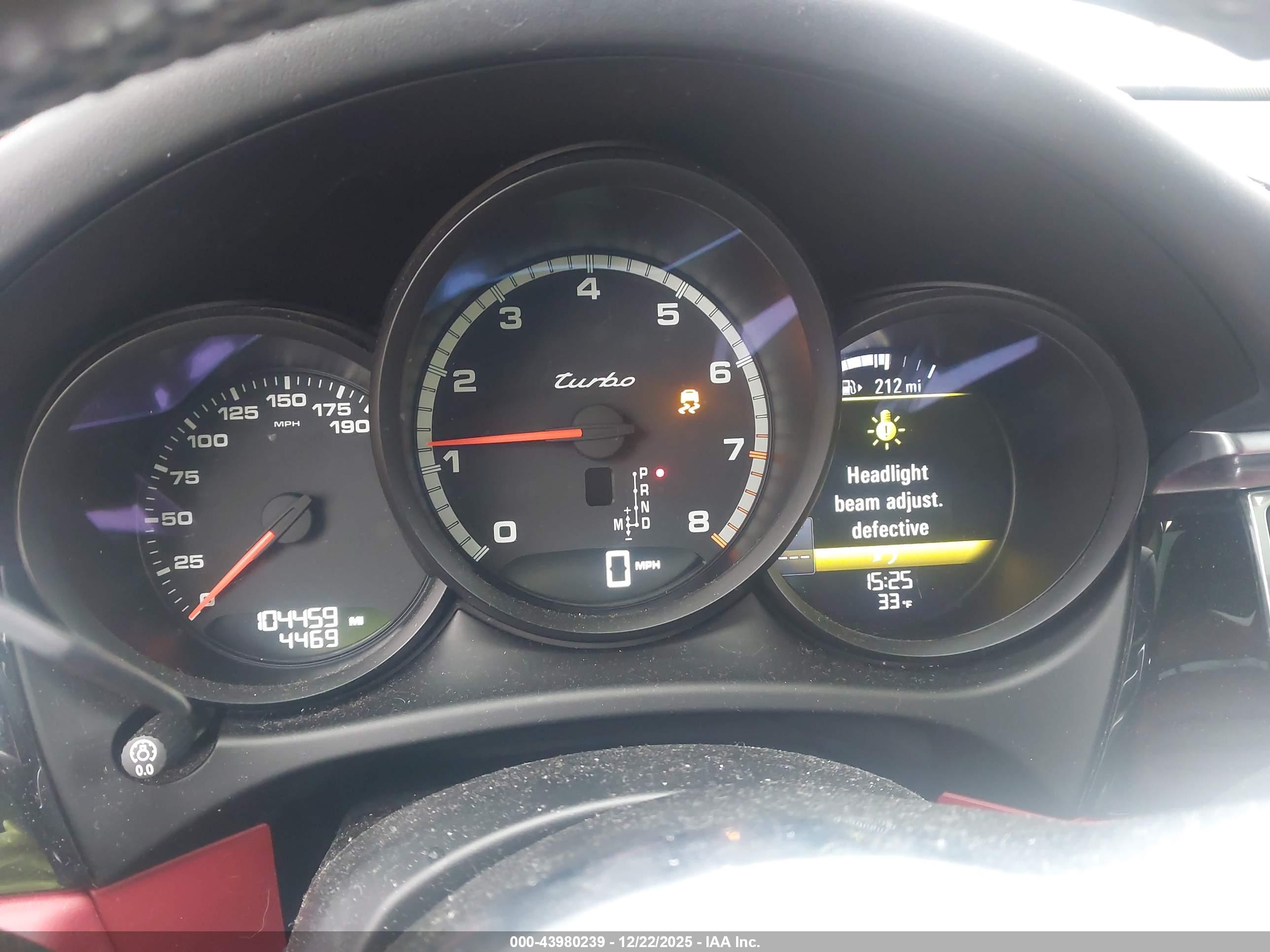 PORSCHE MACAN image 7