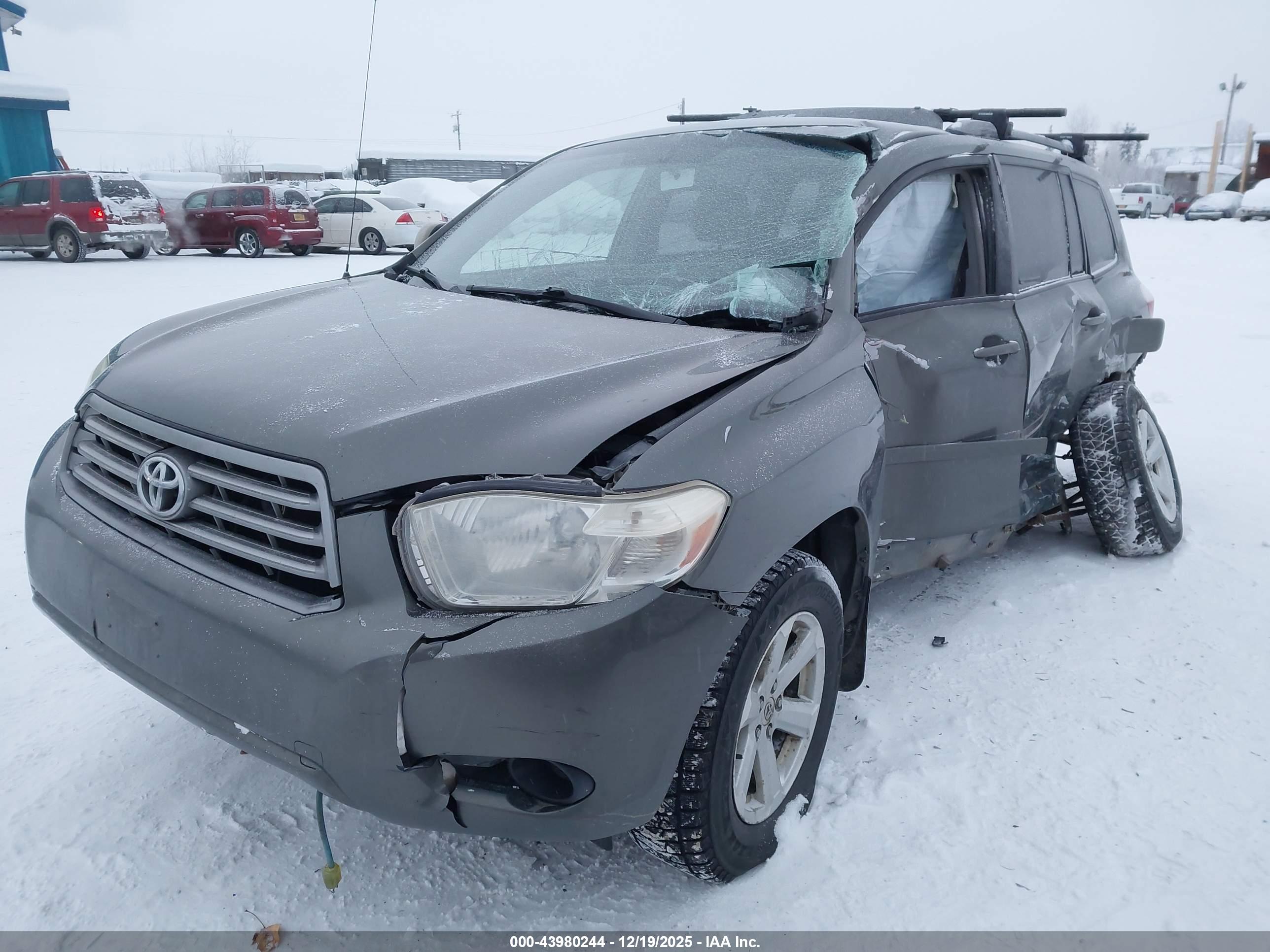 TOYOTA HIGHLANDER image 2