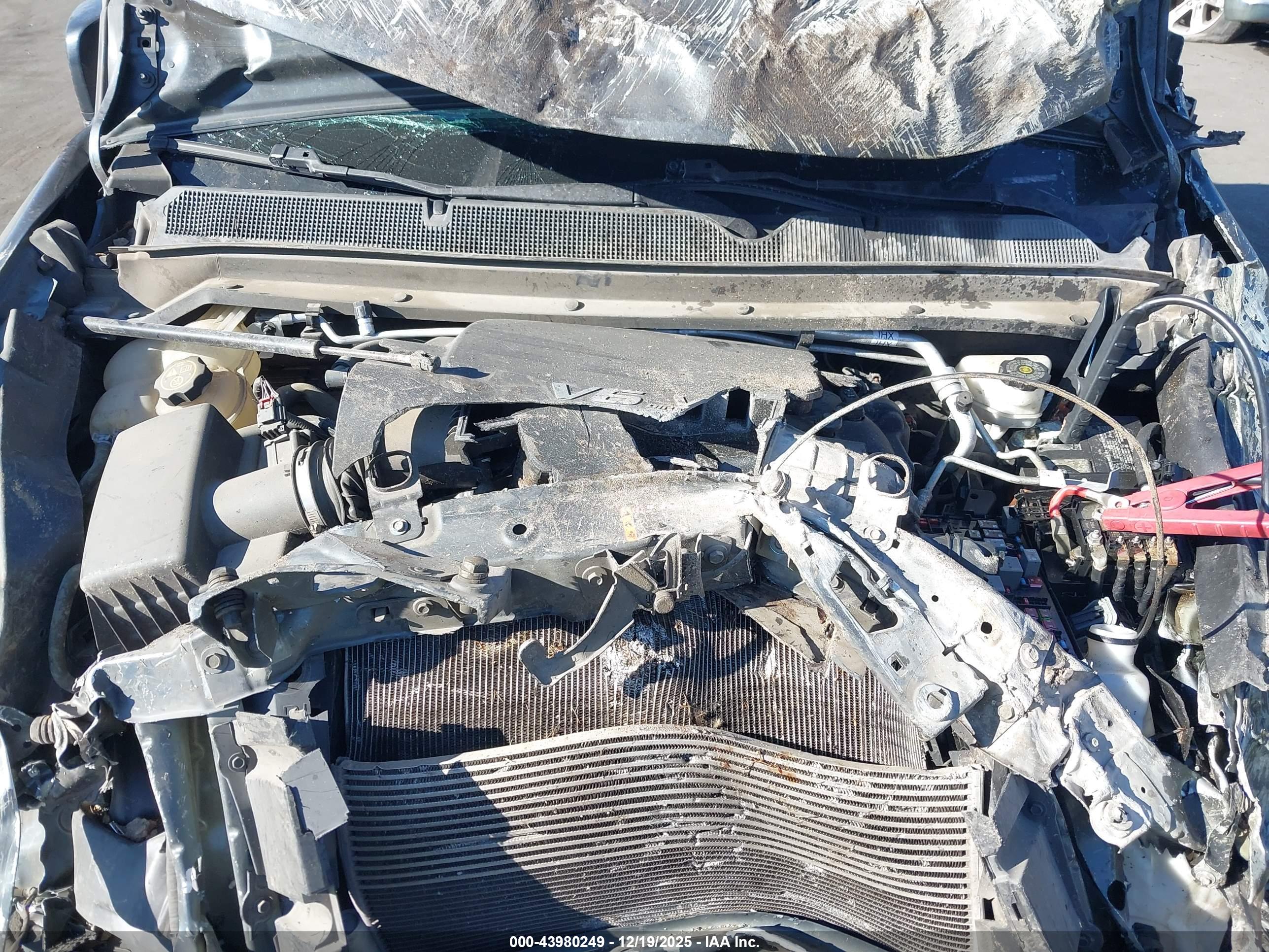 CHEVROLET COLORADO image 10