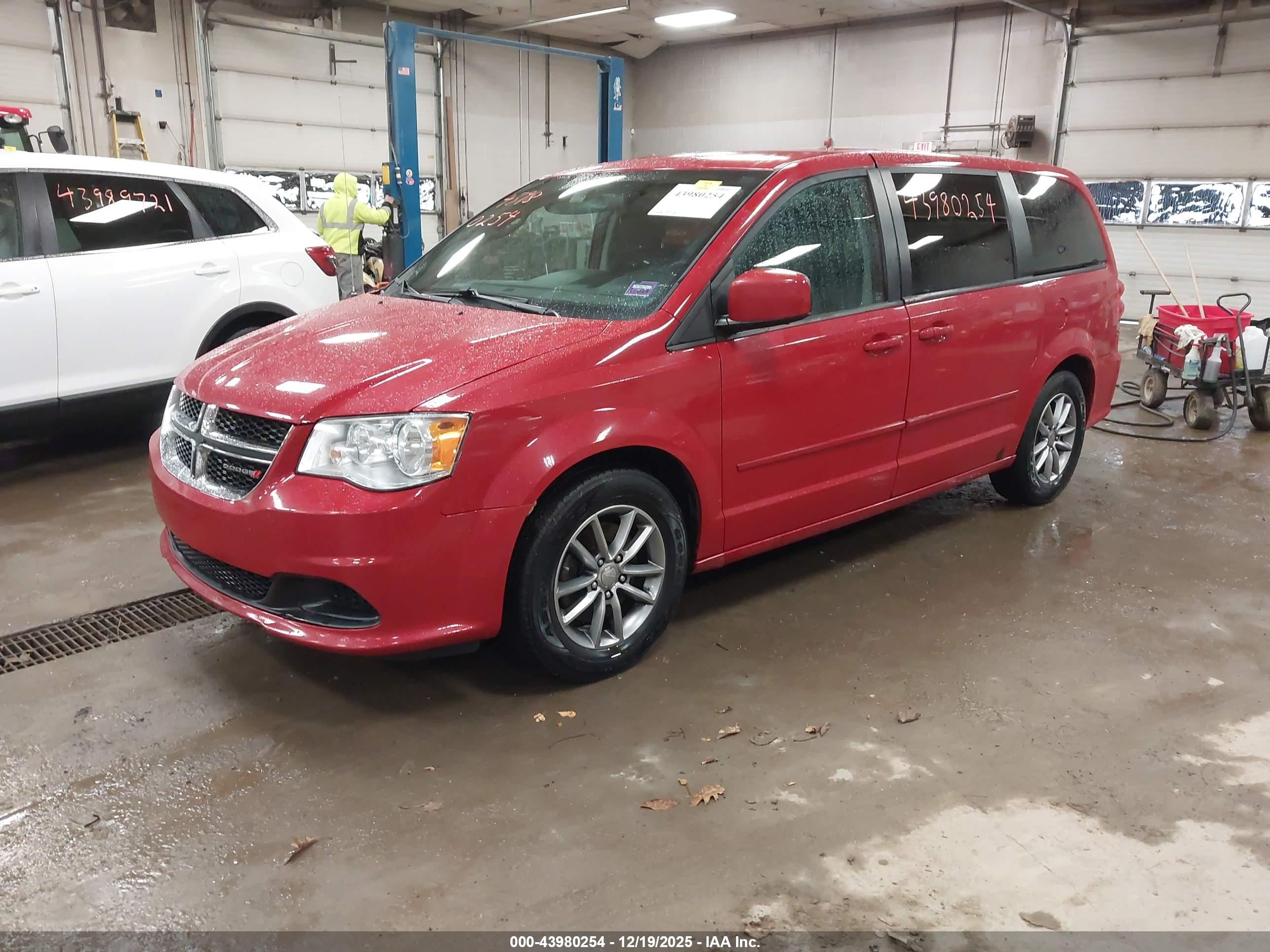 DODGE GRAND image 2