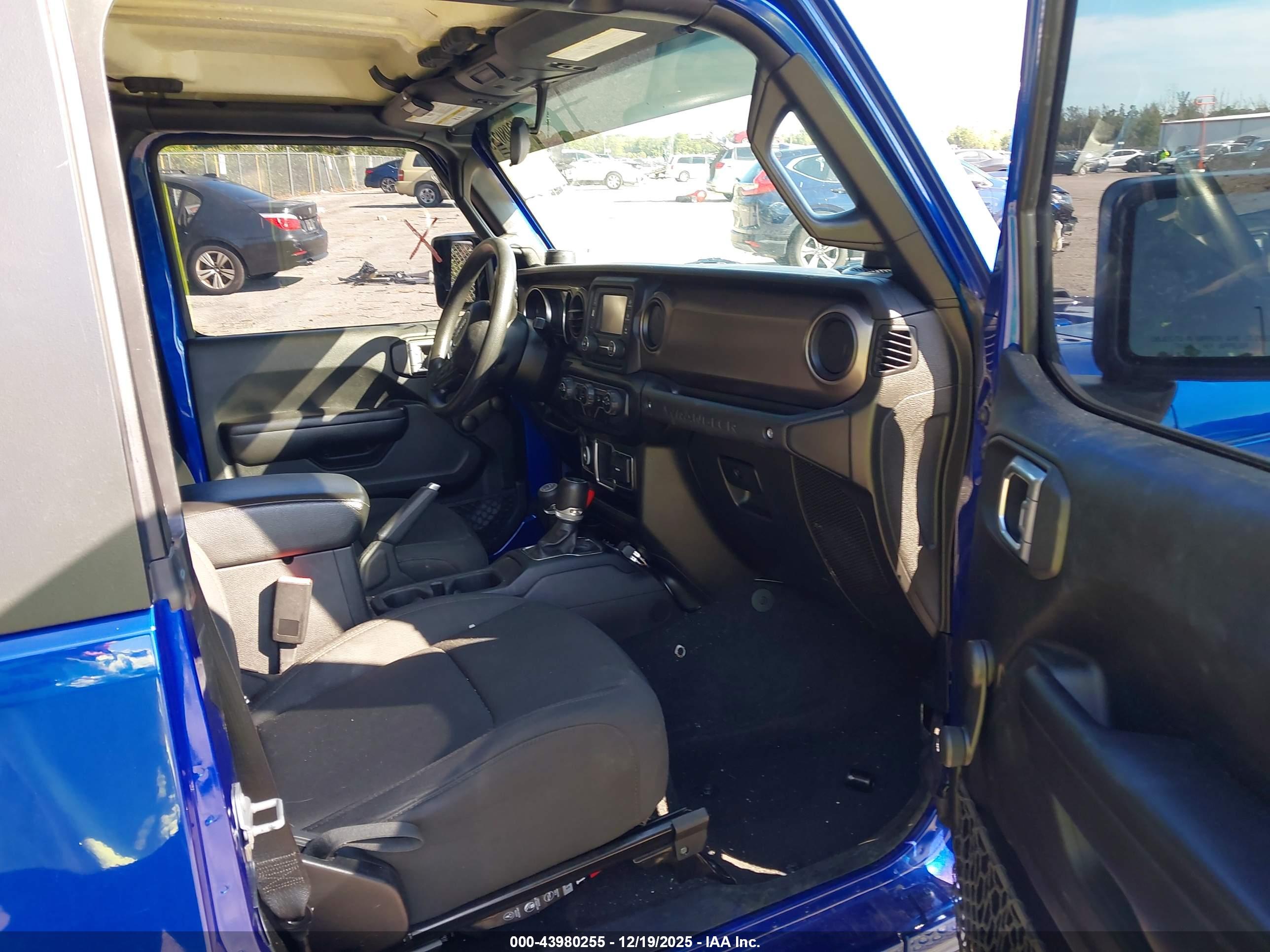 JEEP WRANGLER image 5