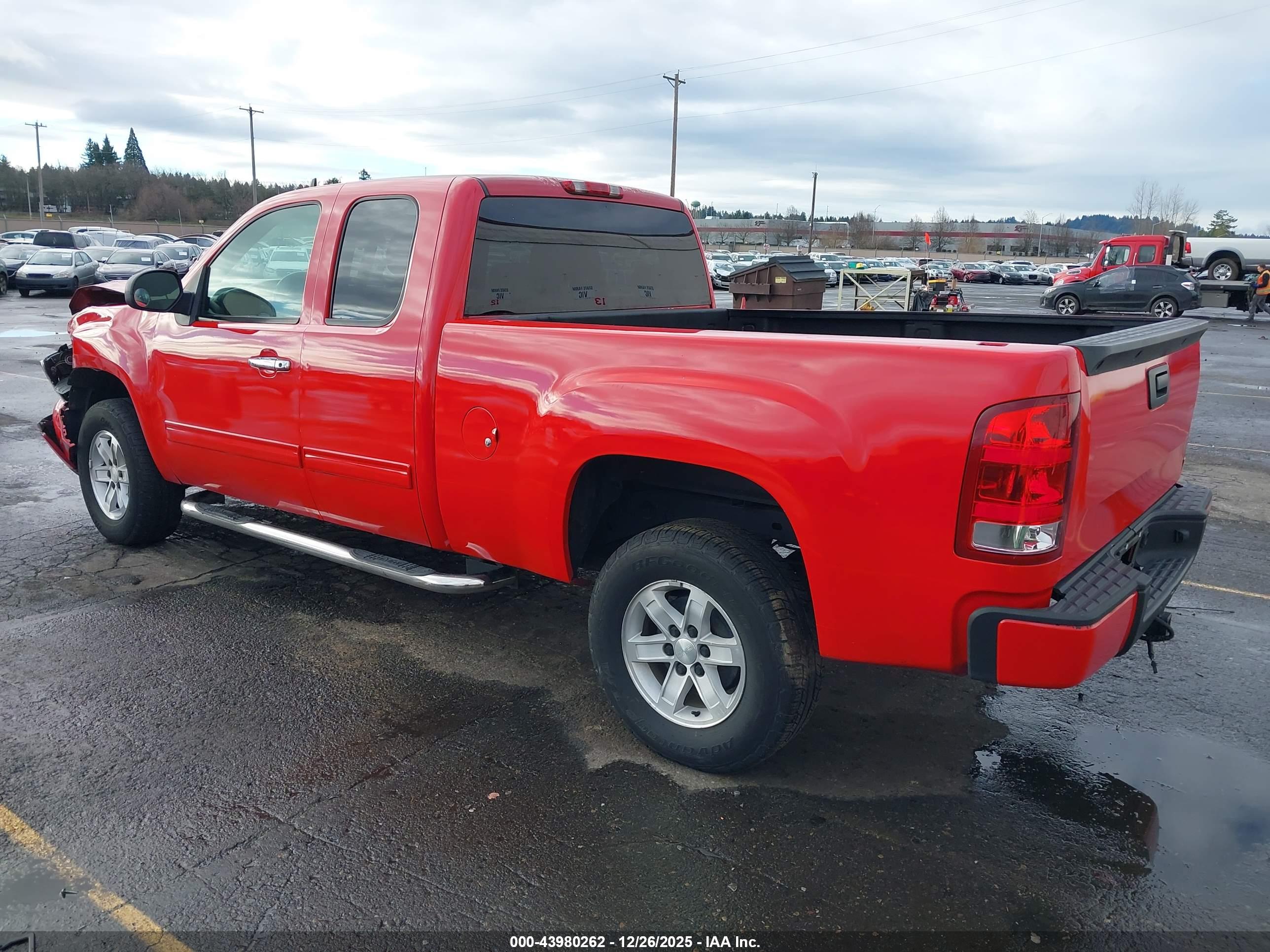 GMC SIERRA image 3