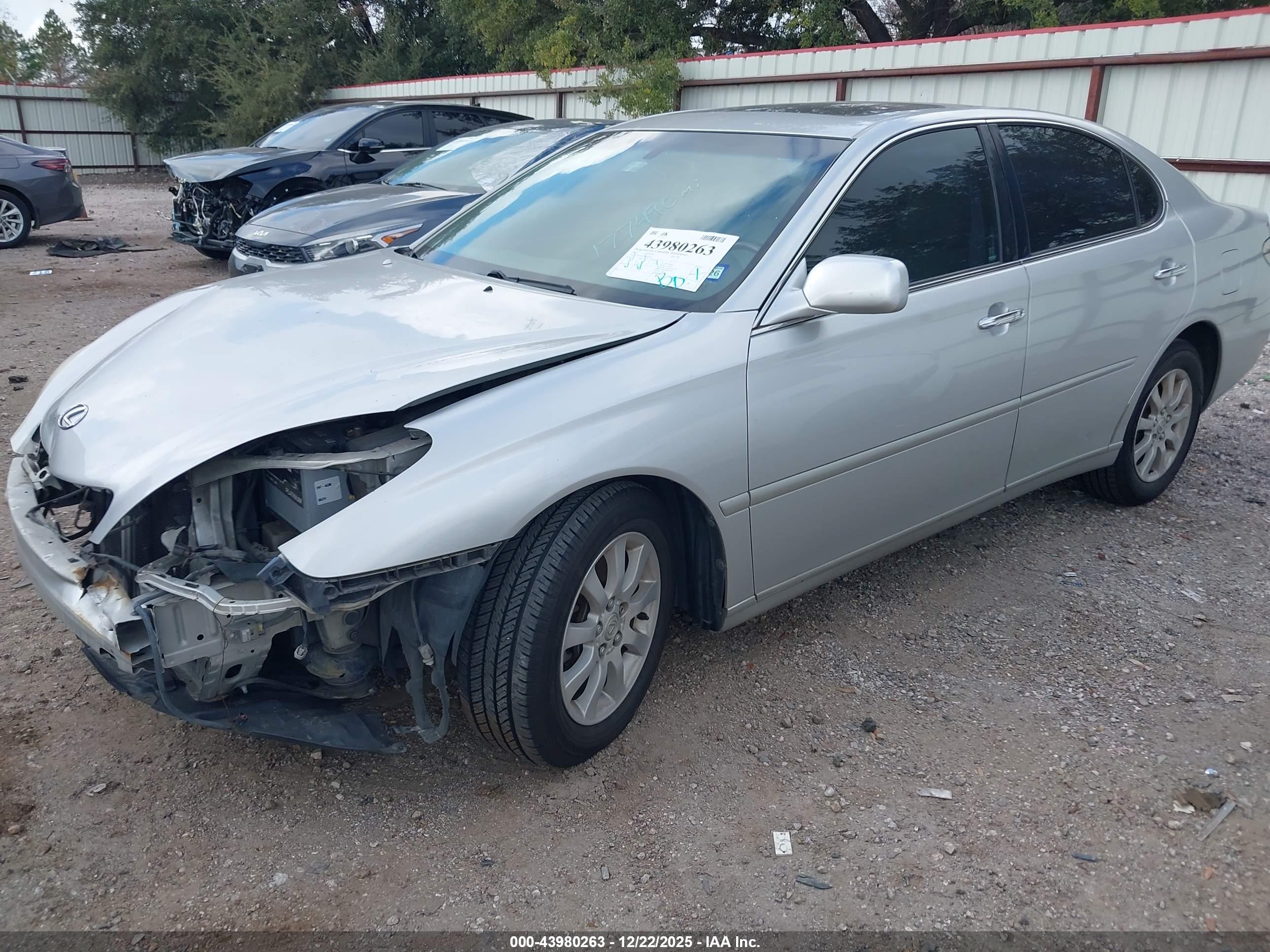 LEXUS ES image 2