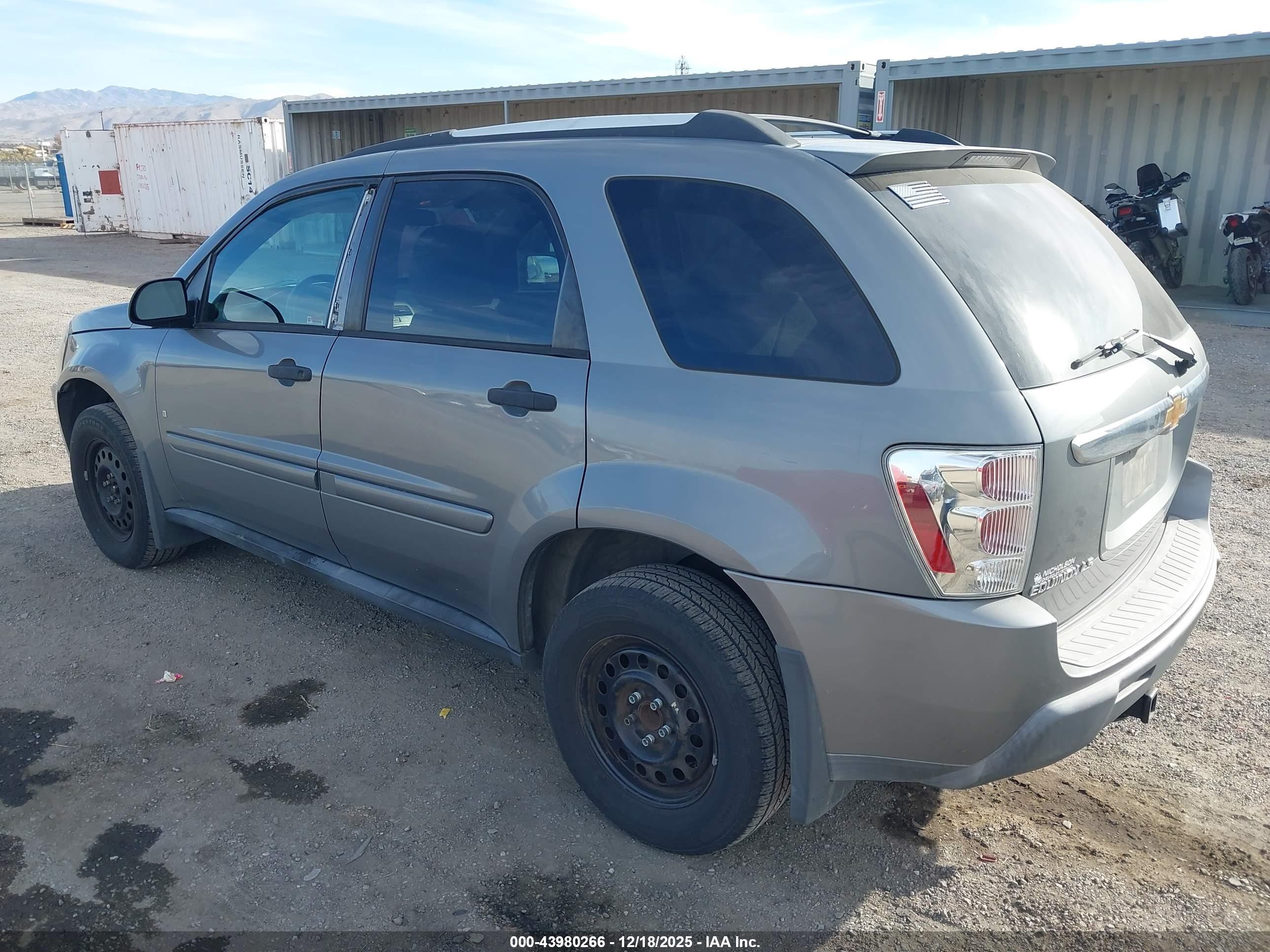 CHEVROLET EQUINOX image 3