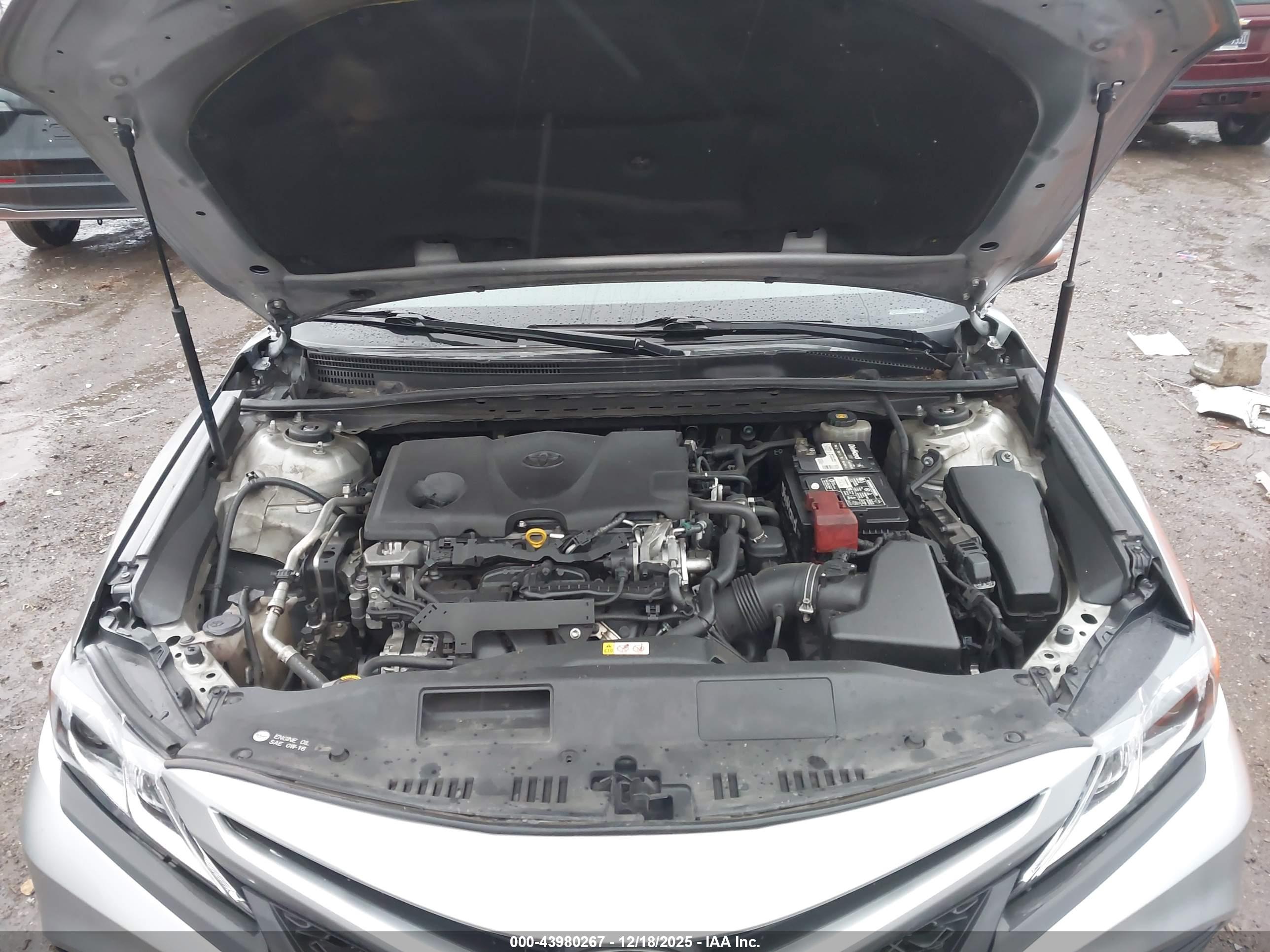 TOYOTA CAMRY image 10