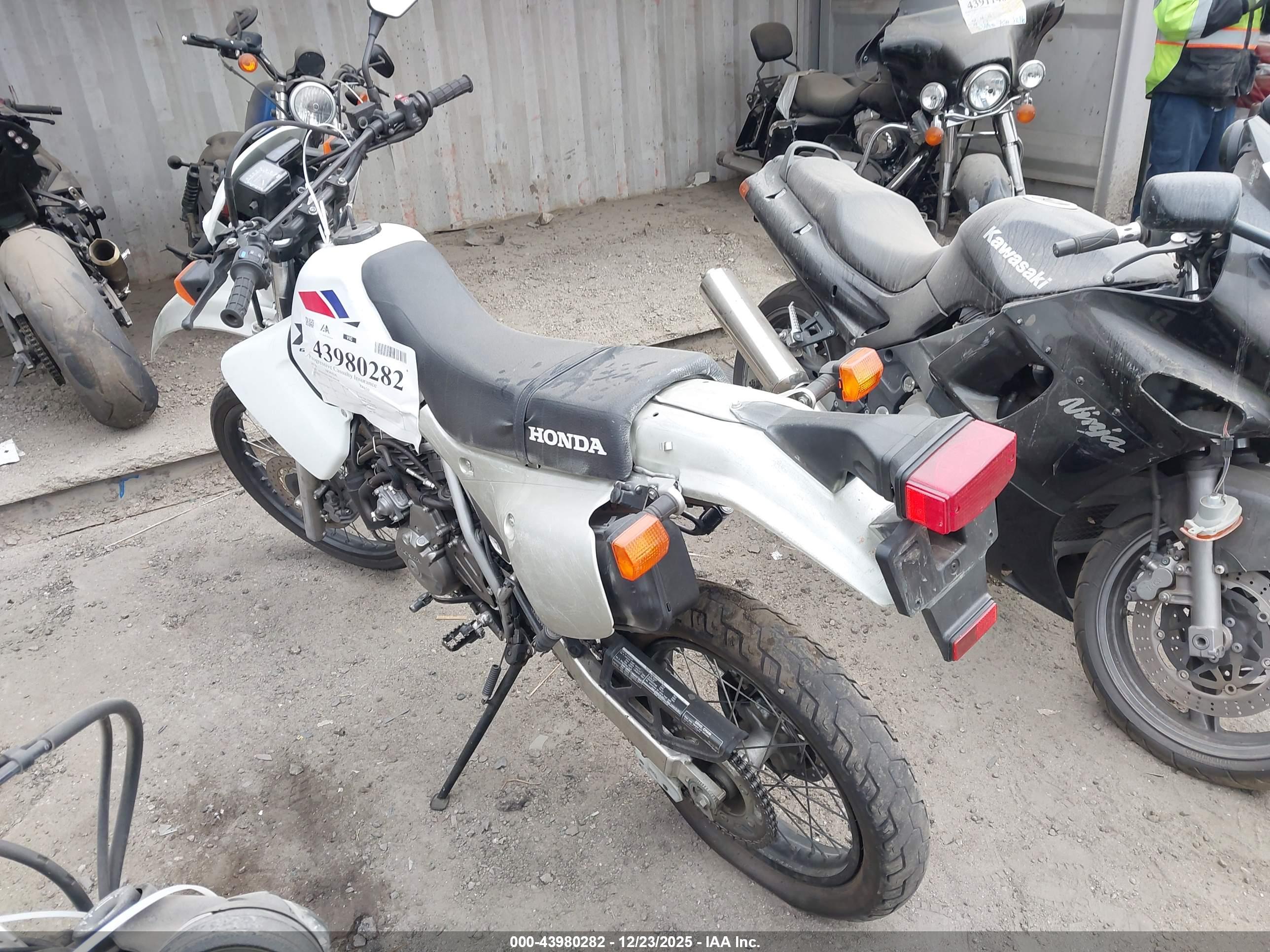 HONDA XR650 image 3