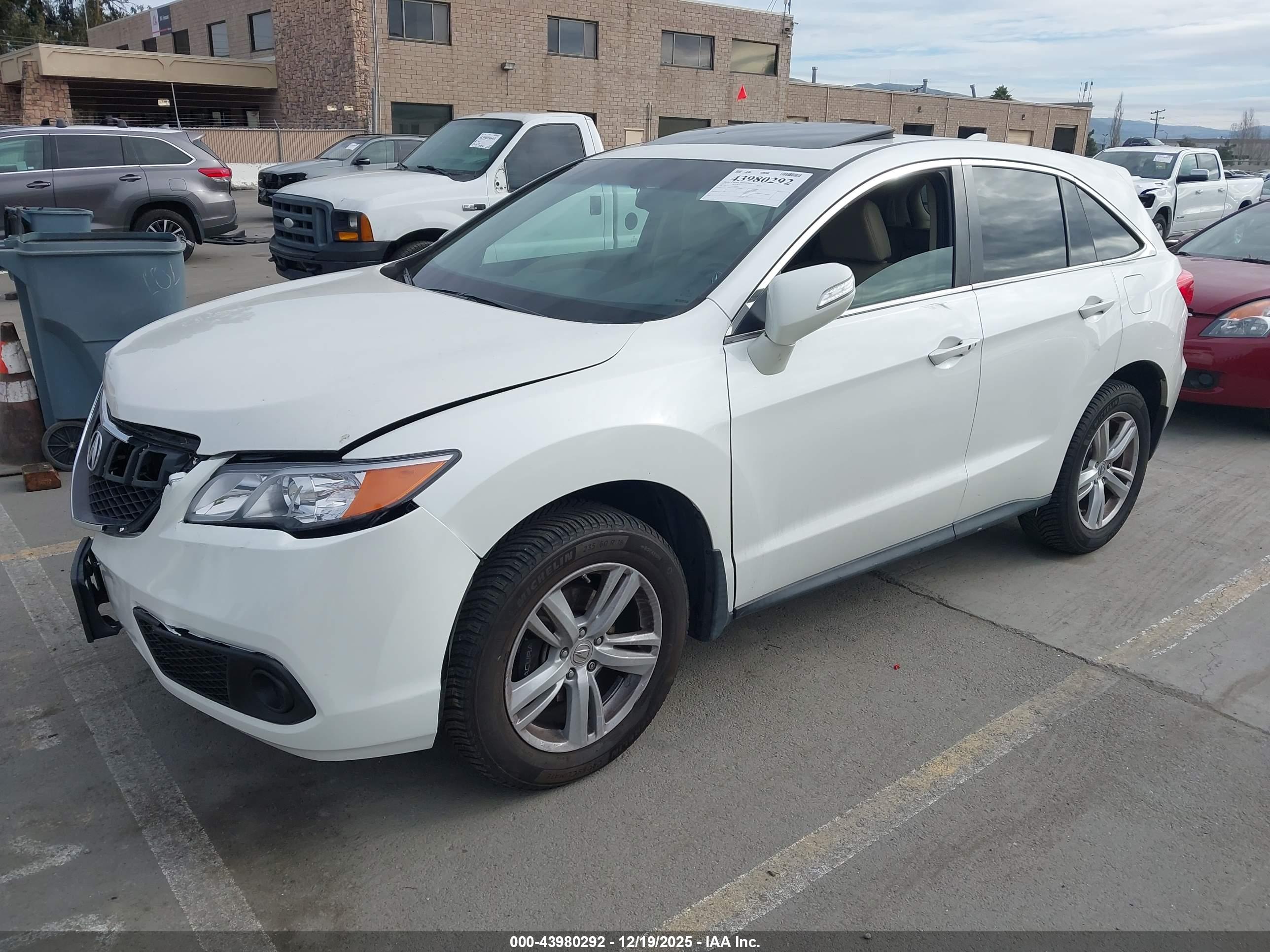 ACURA RDX image 2