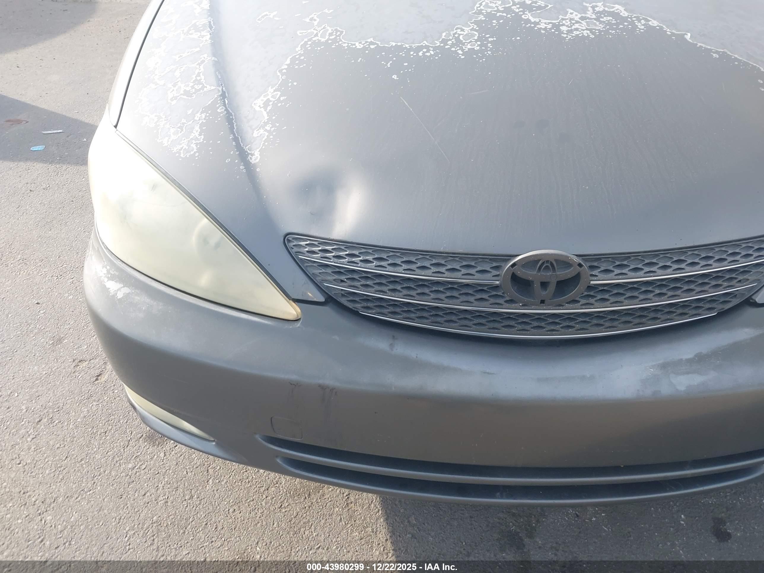 TOYOTA CAMRY image 6