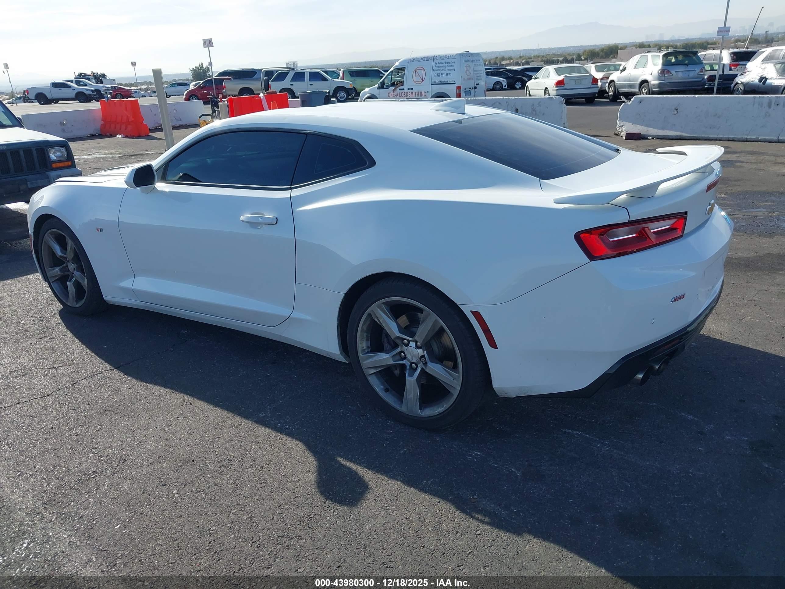 CHEVROLET CAMARO image 3