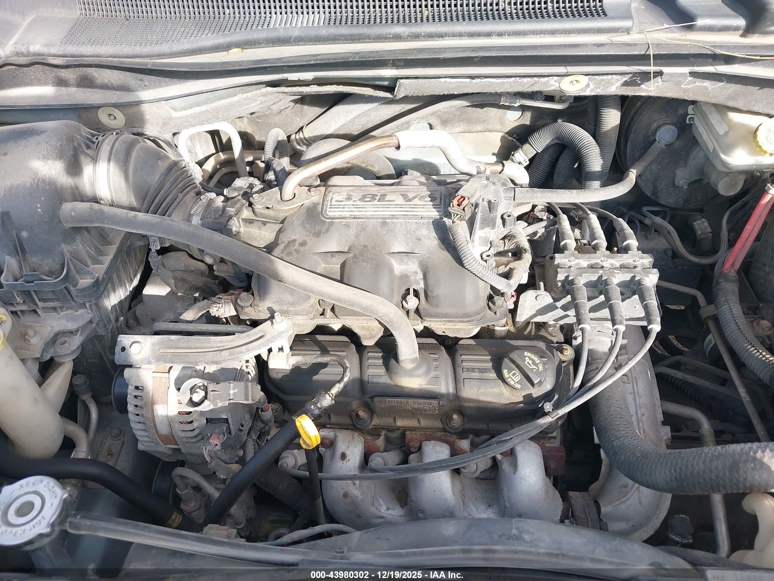 CHRYSLER TOWN image 10