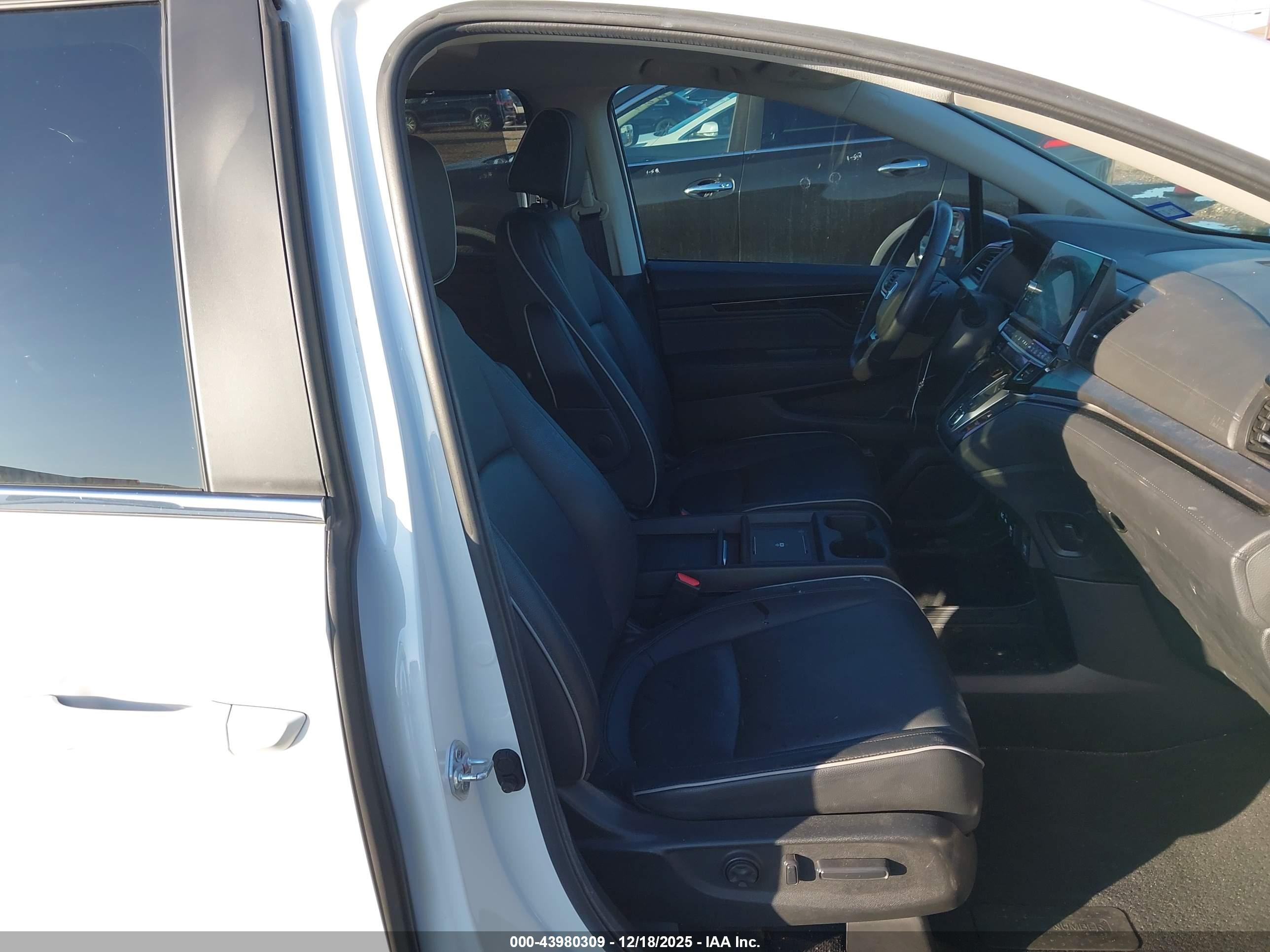 HONDA ODYSSEY image 5
