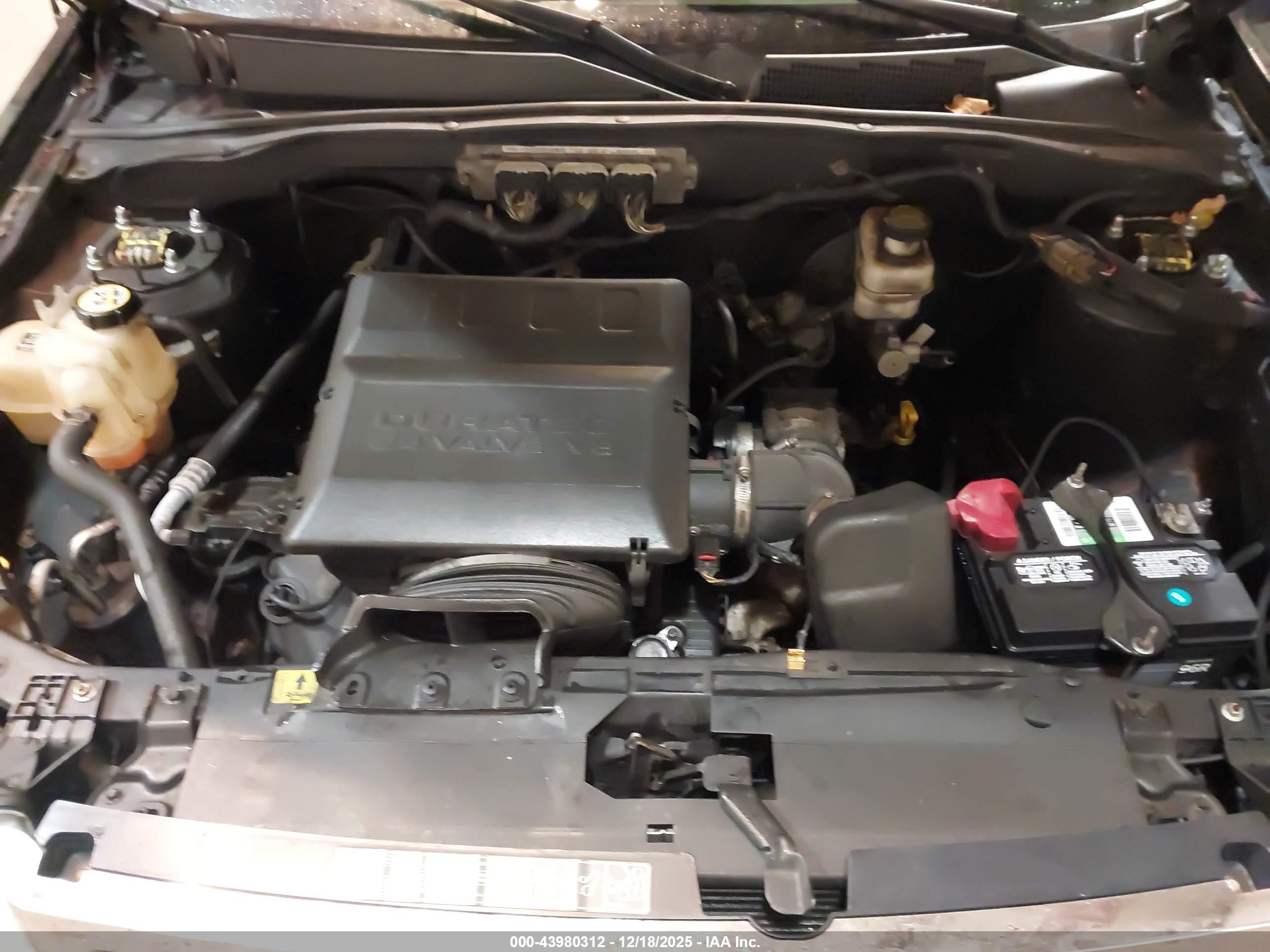 FORD ESCAPE image 10