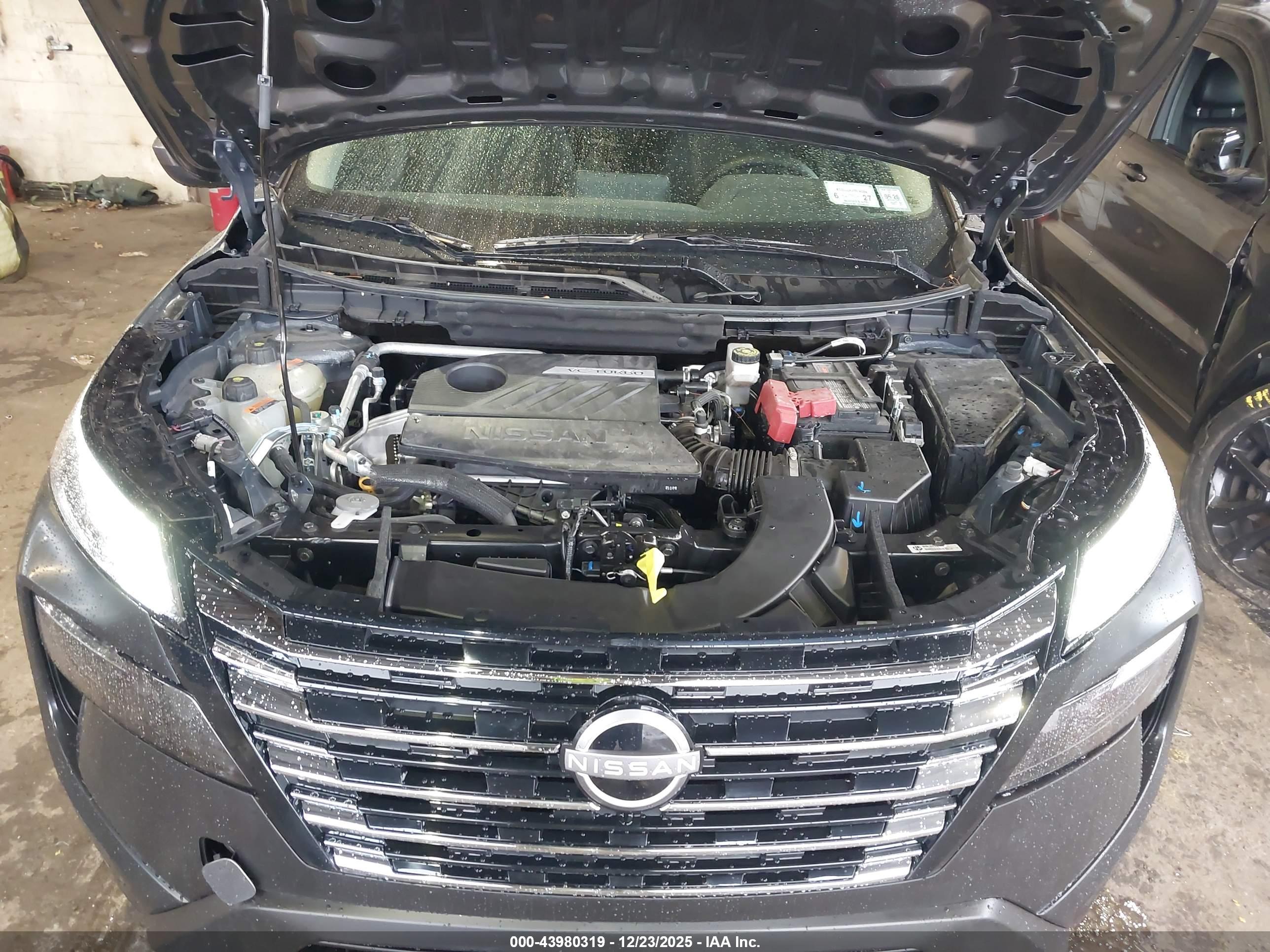 NISSAN ROGUE image 10