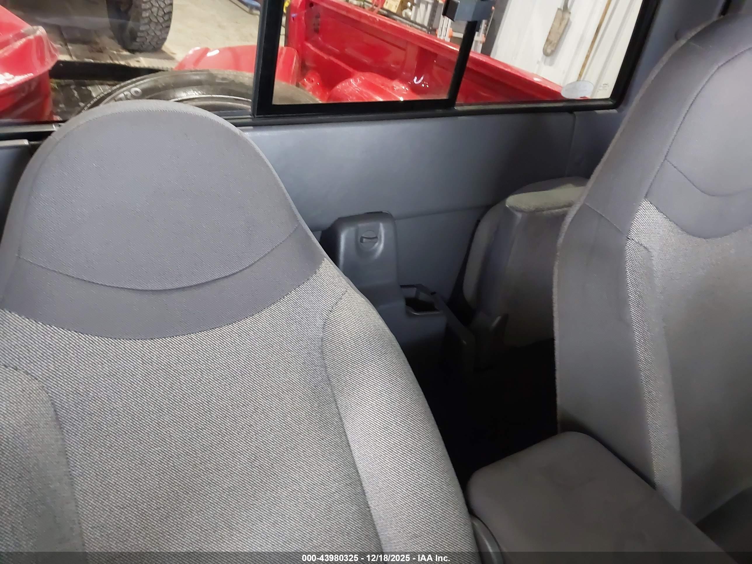 FORD RANGER image 8