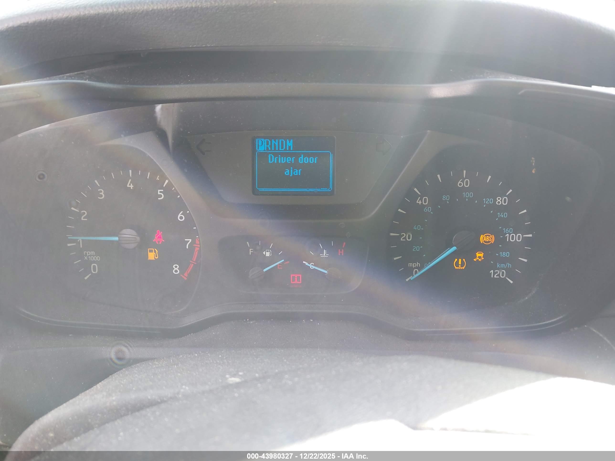 FORD TRANSIT-350 image 7