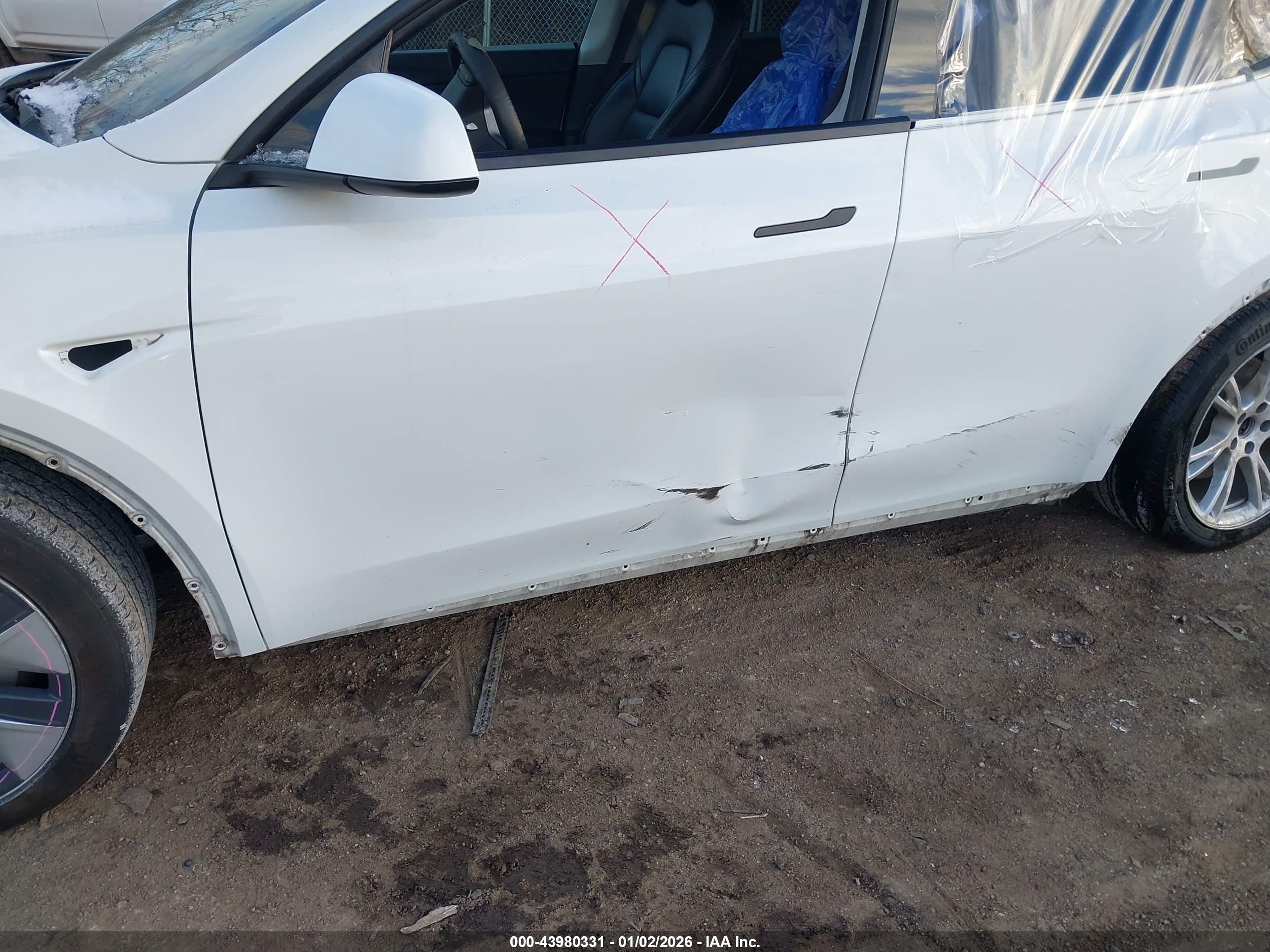 TESLA MODEL image 6