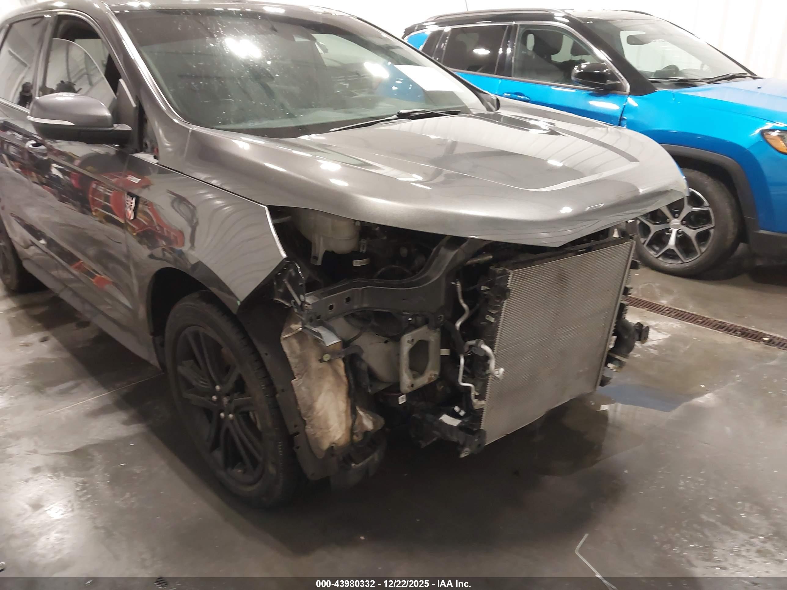 FORD EDGE image 6