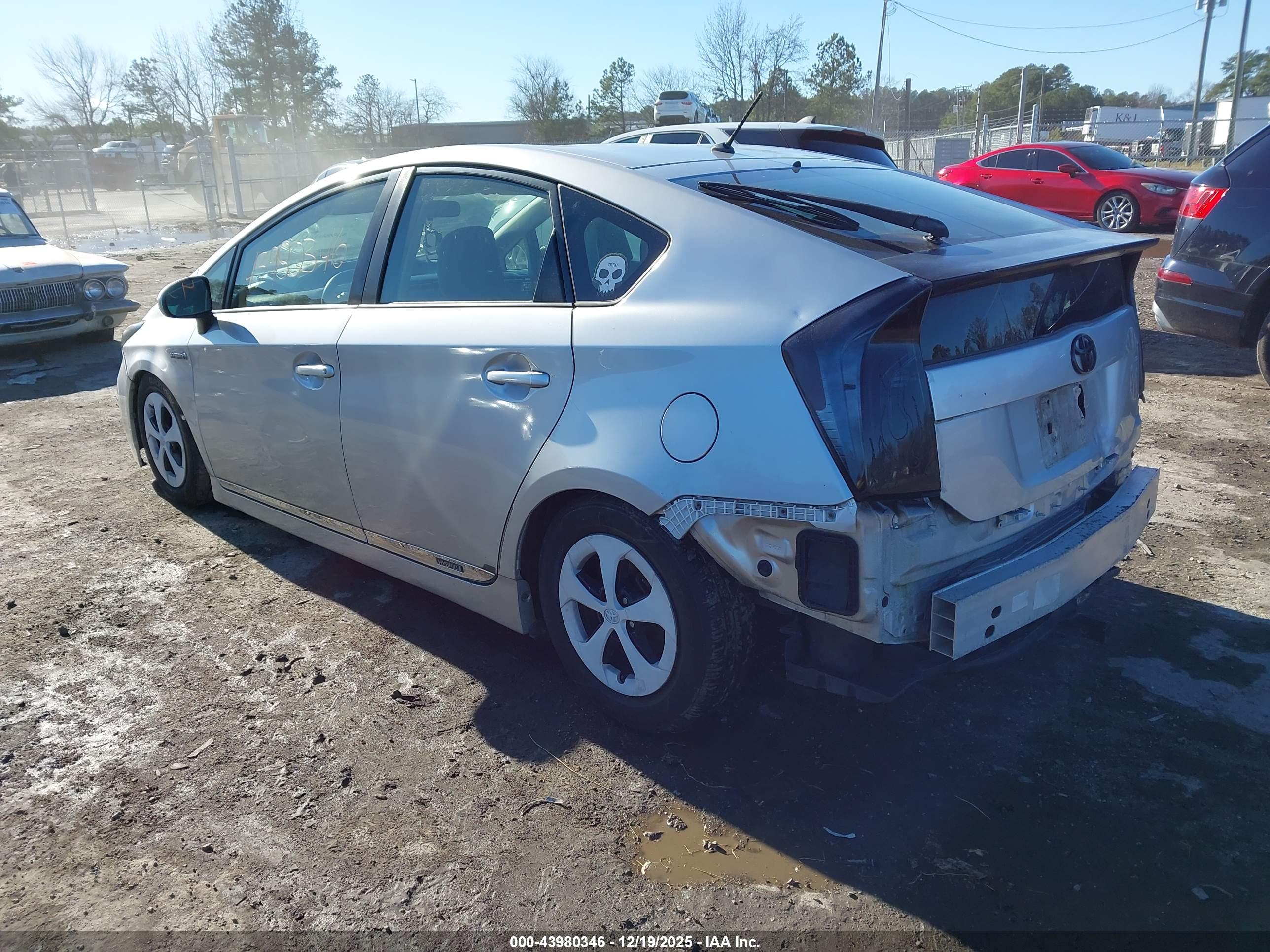 TOYOTA PRIUS image 3