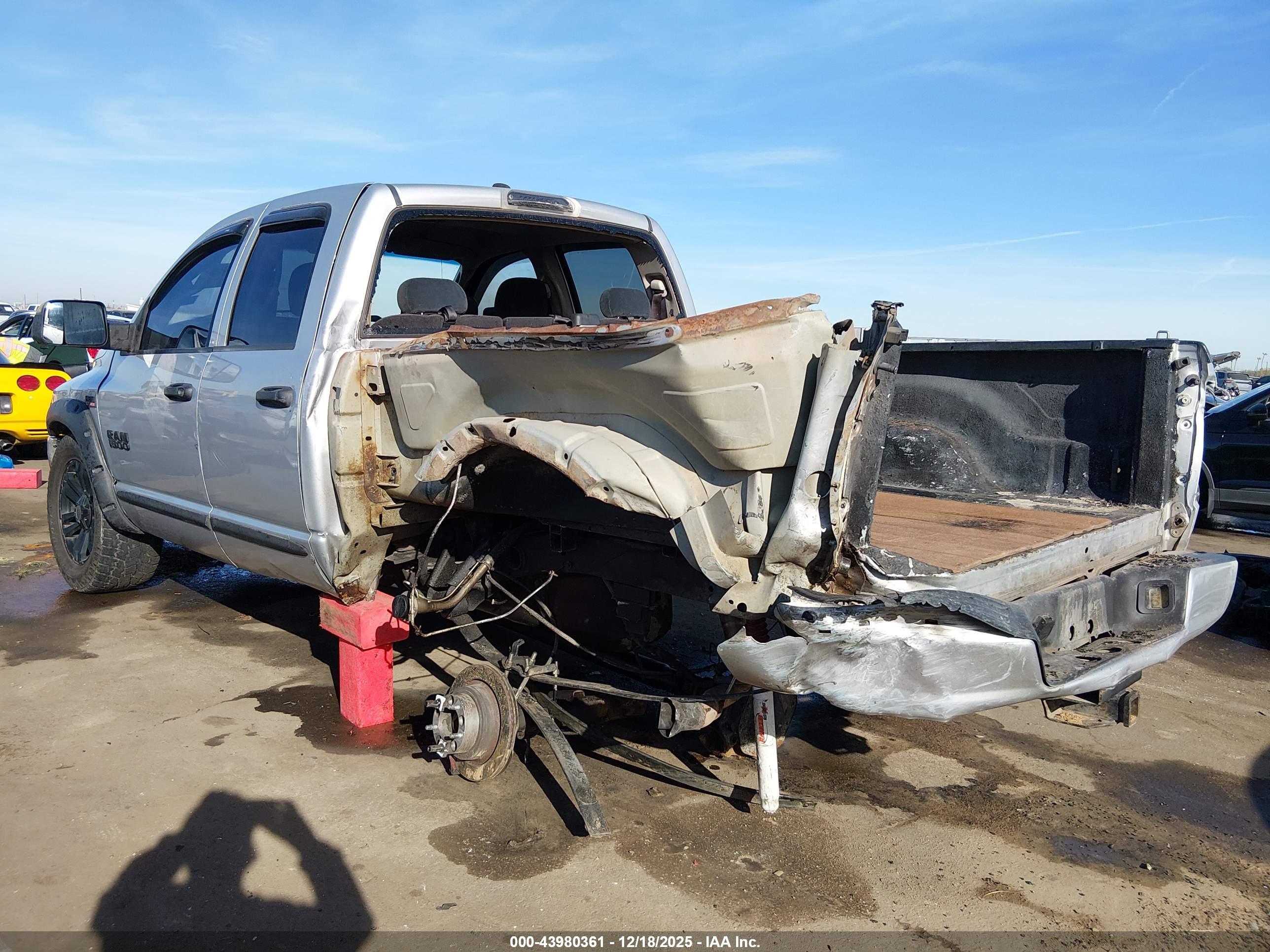 DODGE RAM image 3
