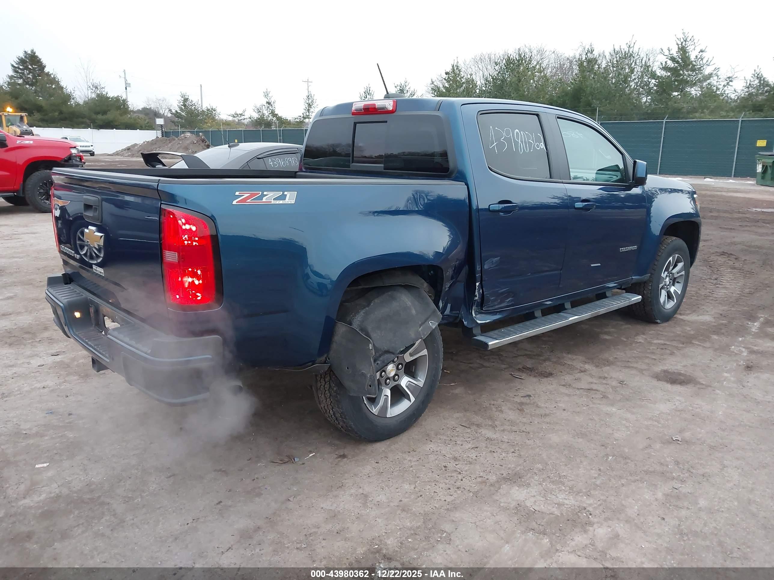 CHEVROLET COLORADO image 4