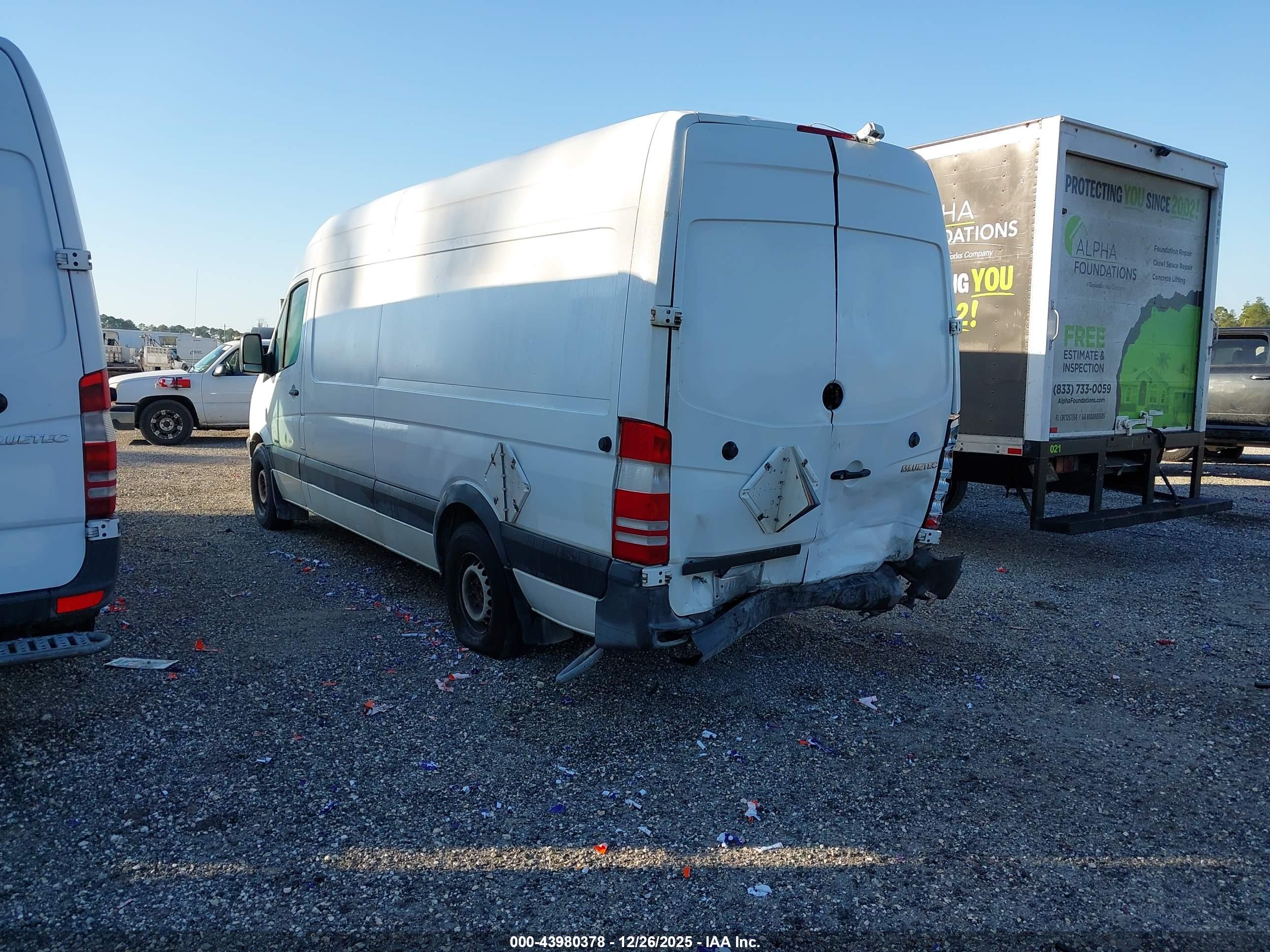 MERCEDES-BENZ SPRINTER image 3