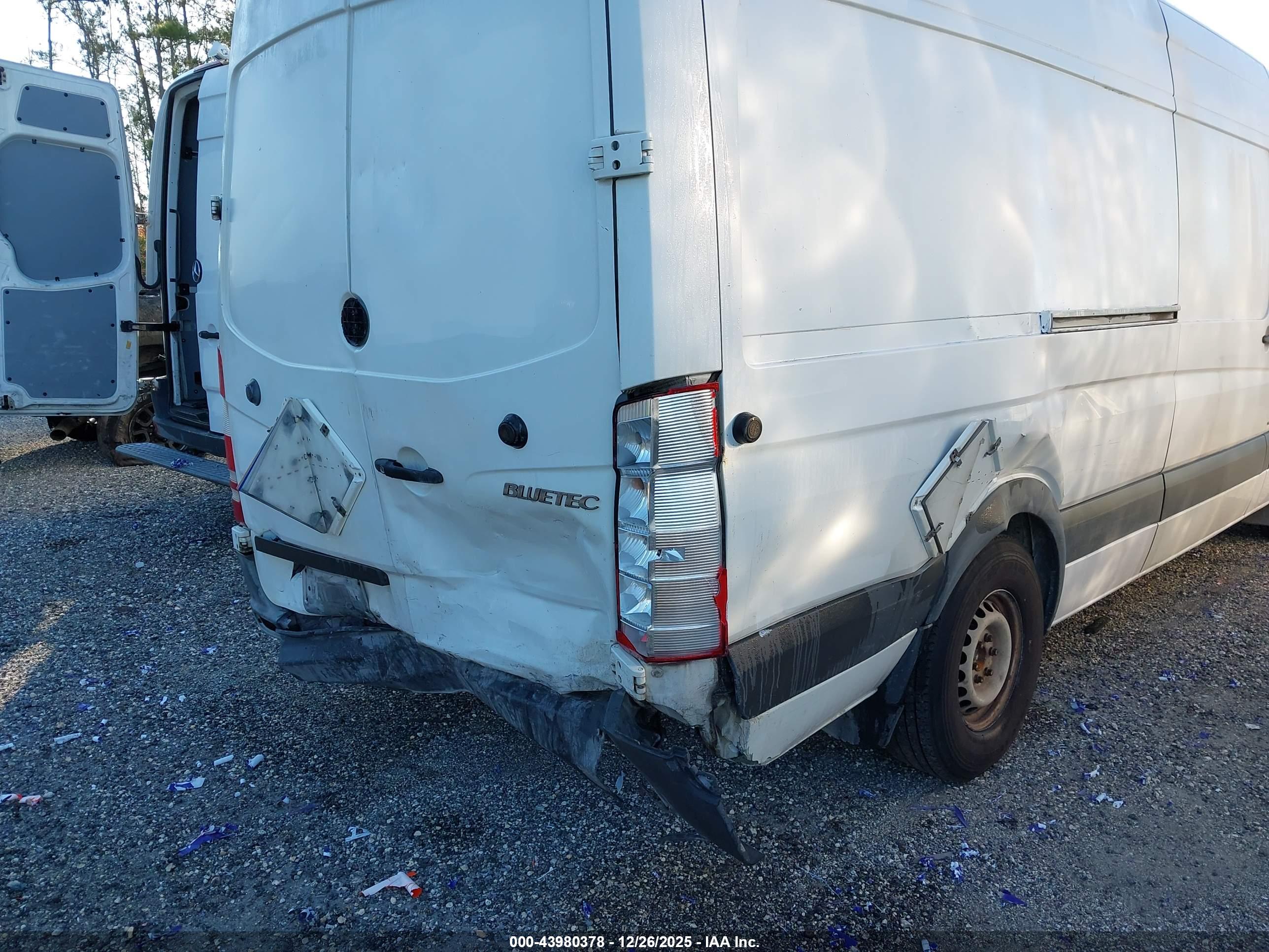 MERCEDES-BENZ SPRINTER image 6