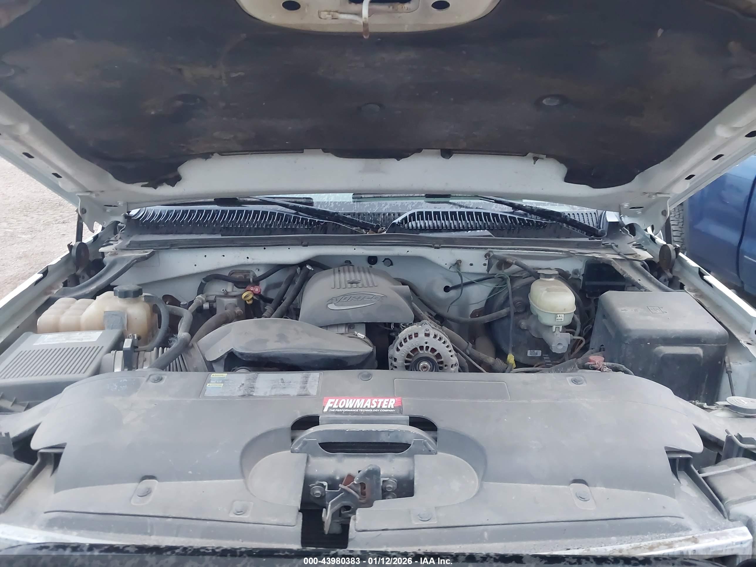 CHEVROLET SILVERADO image 10