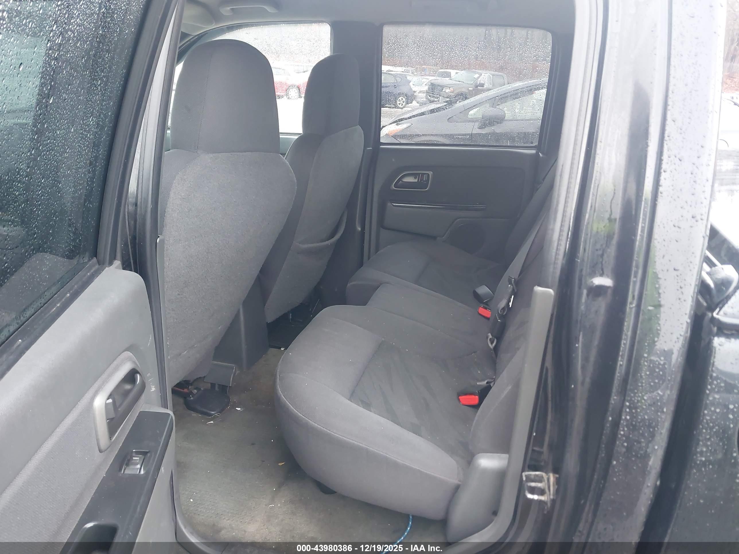 CHEVROLET COLORADO image 8