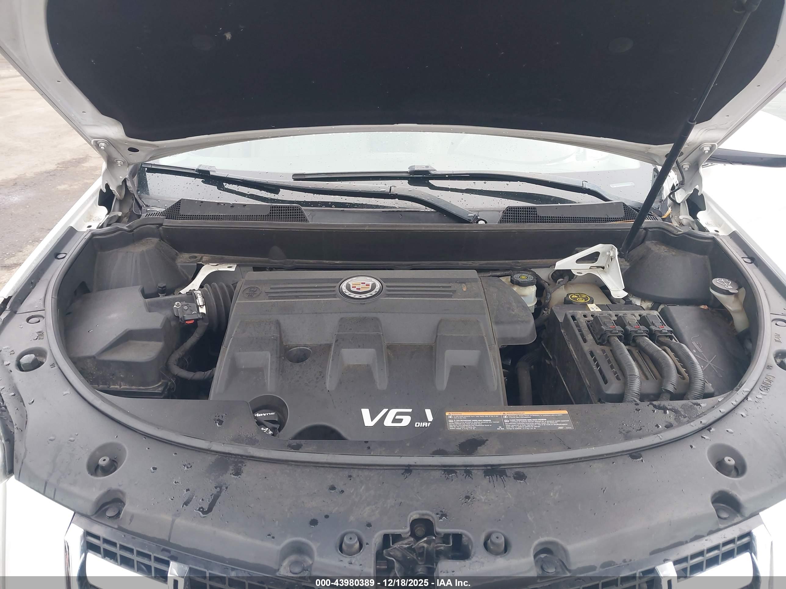 CADILLAC SRX image 10