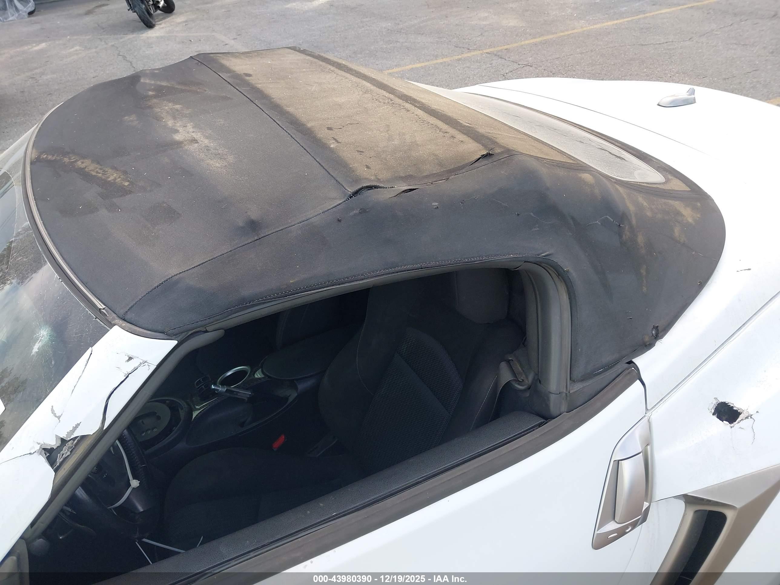 NISSAN 370Z image 6