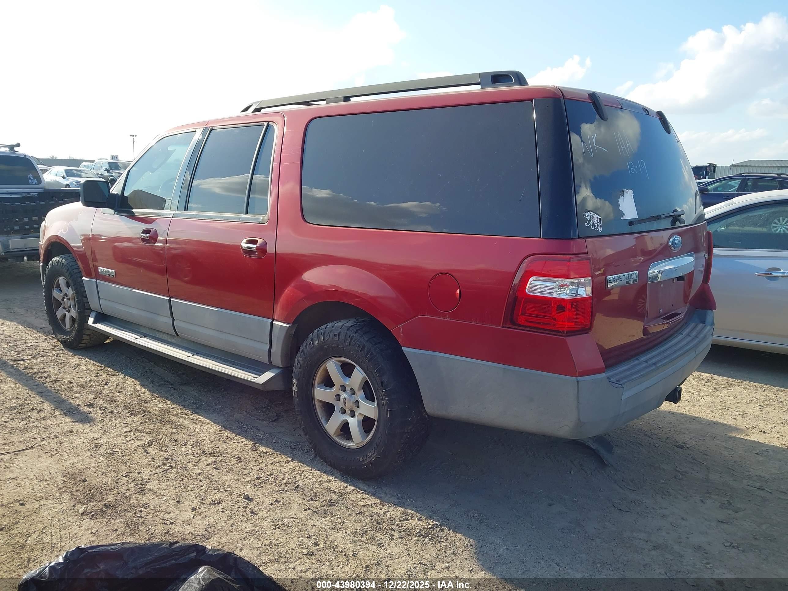 FORD EXPEDITION image 3